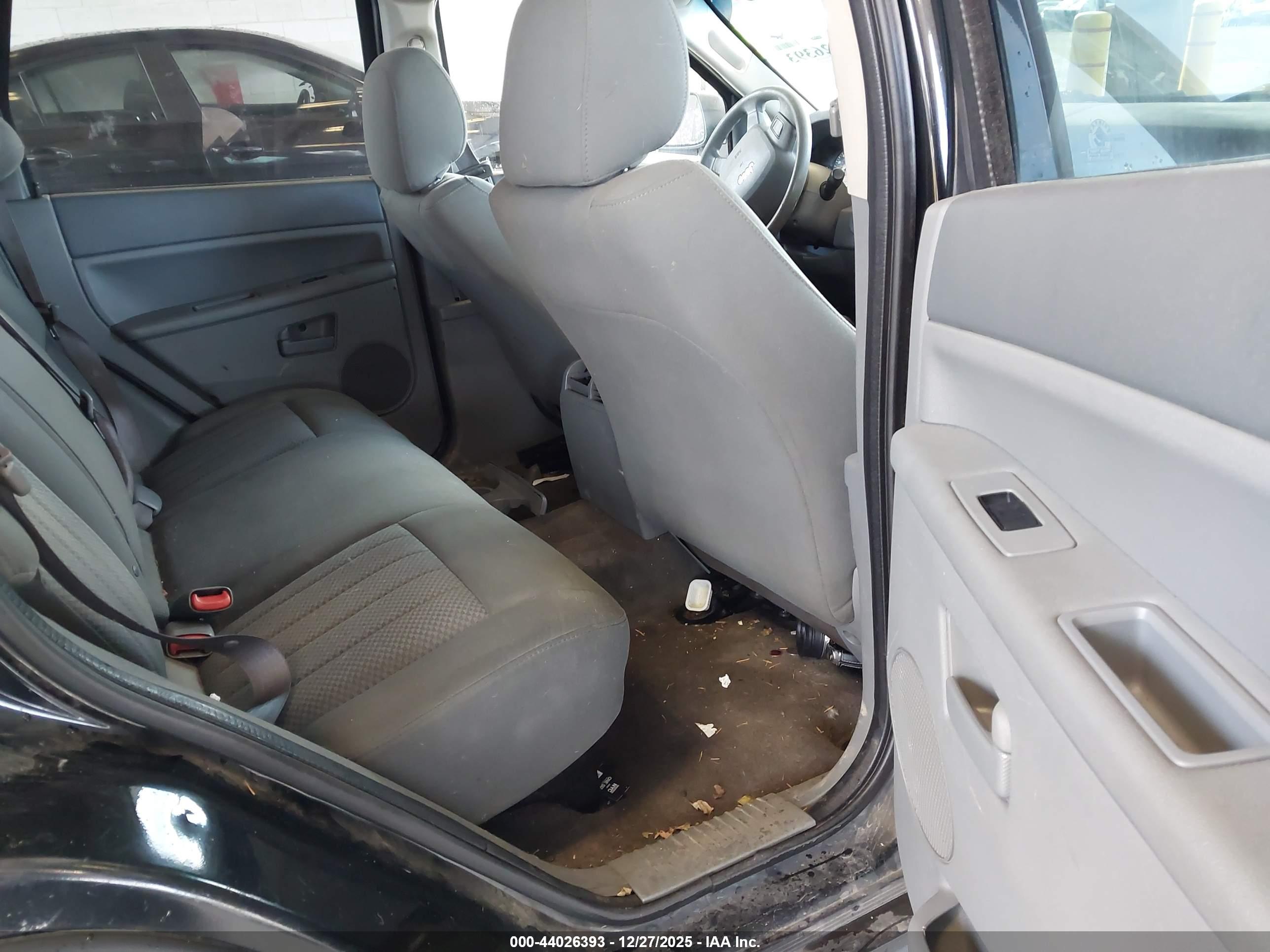 JEEP GRAND image 8