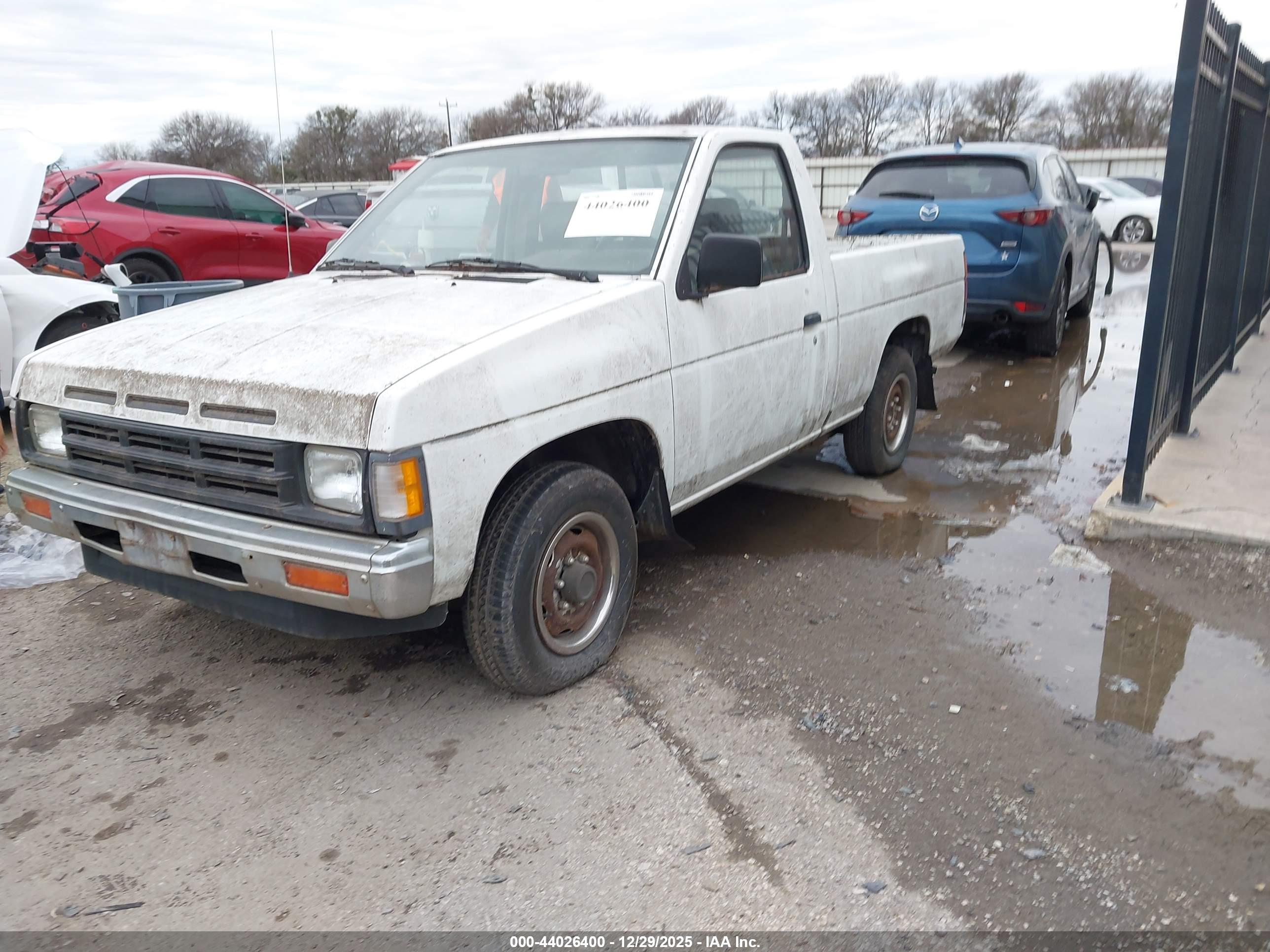 NISSAN TRUCK image 2