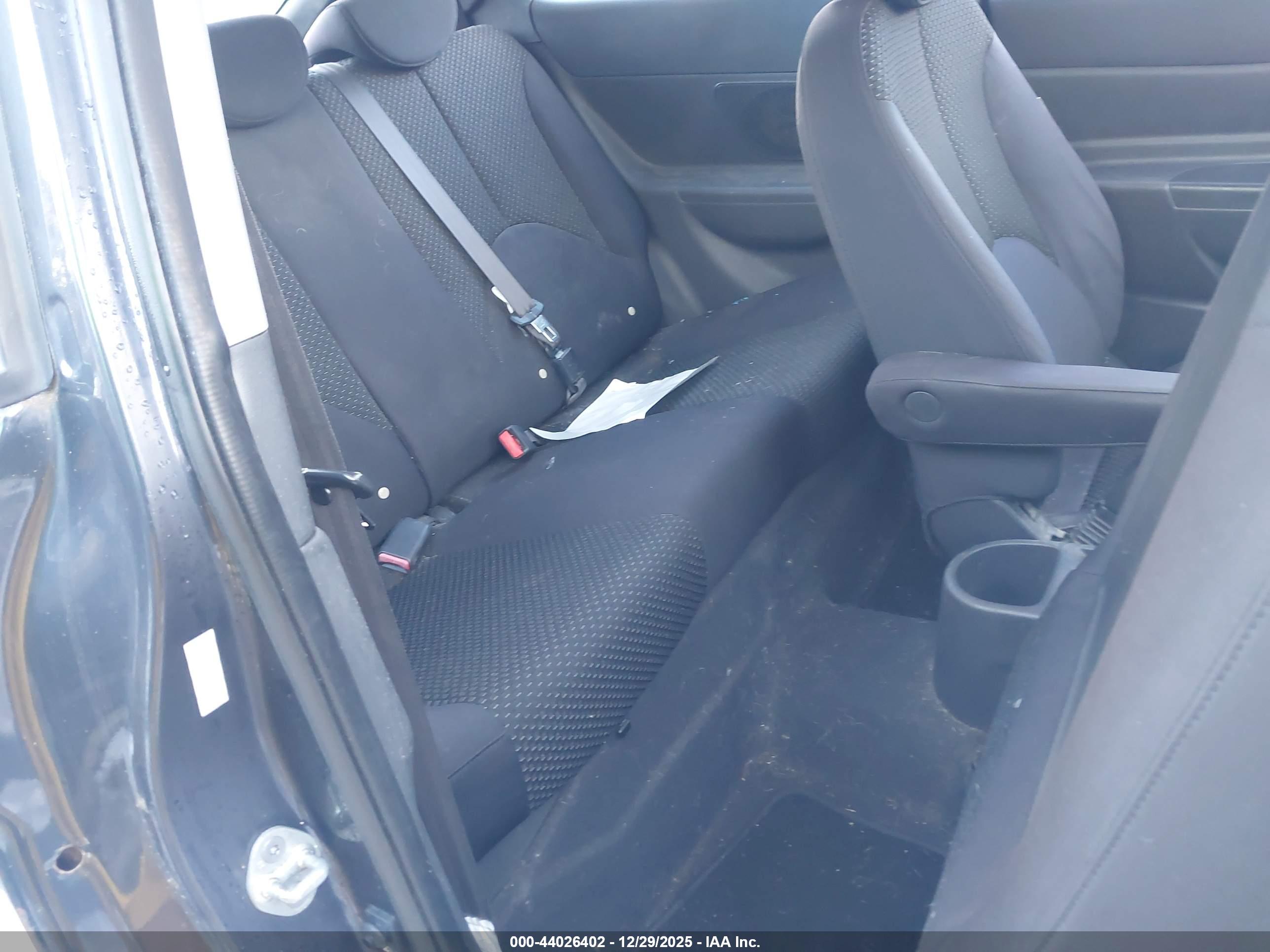 HYUNDAI ACCENT image 8