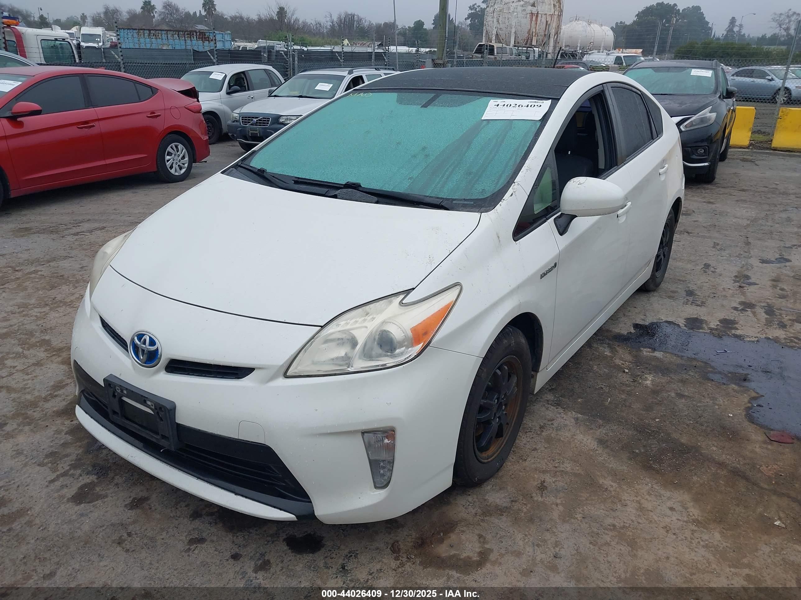 TOYOTA PRIUS image 2