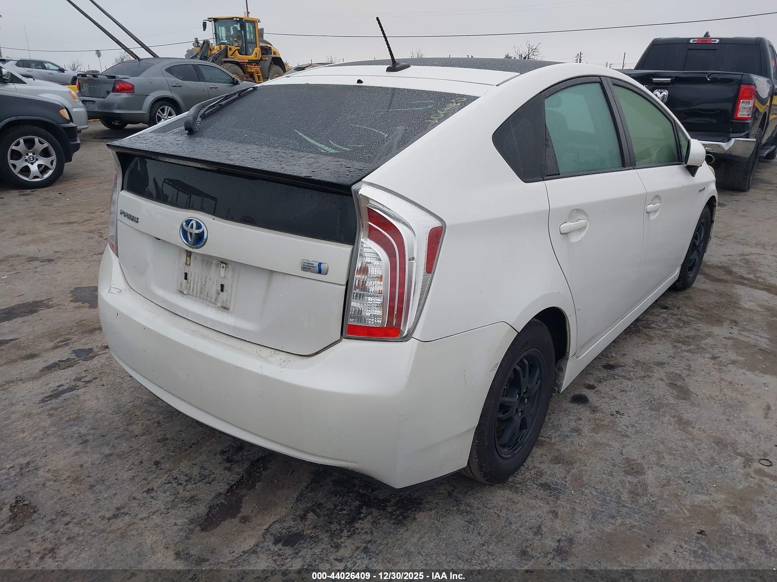 TOYOTA PRIUS image 4