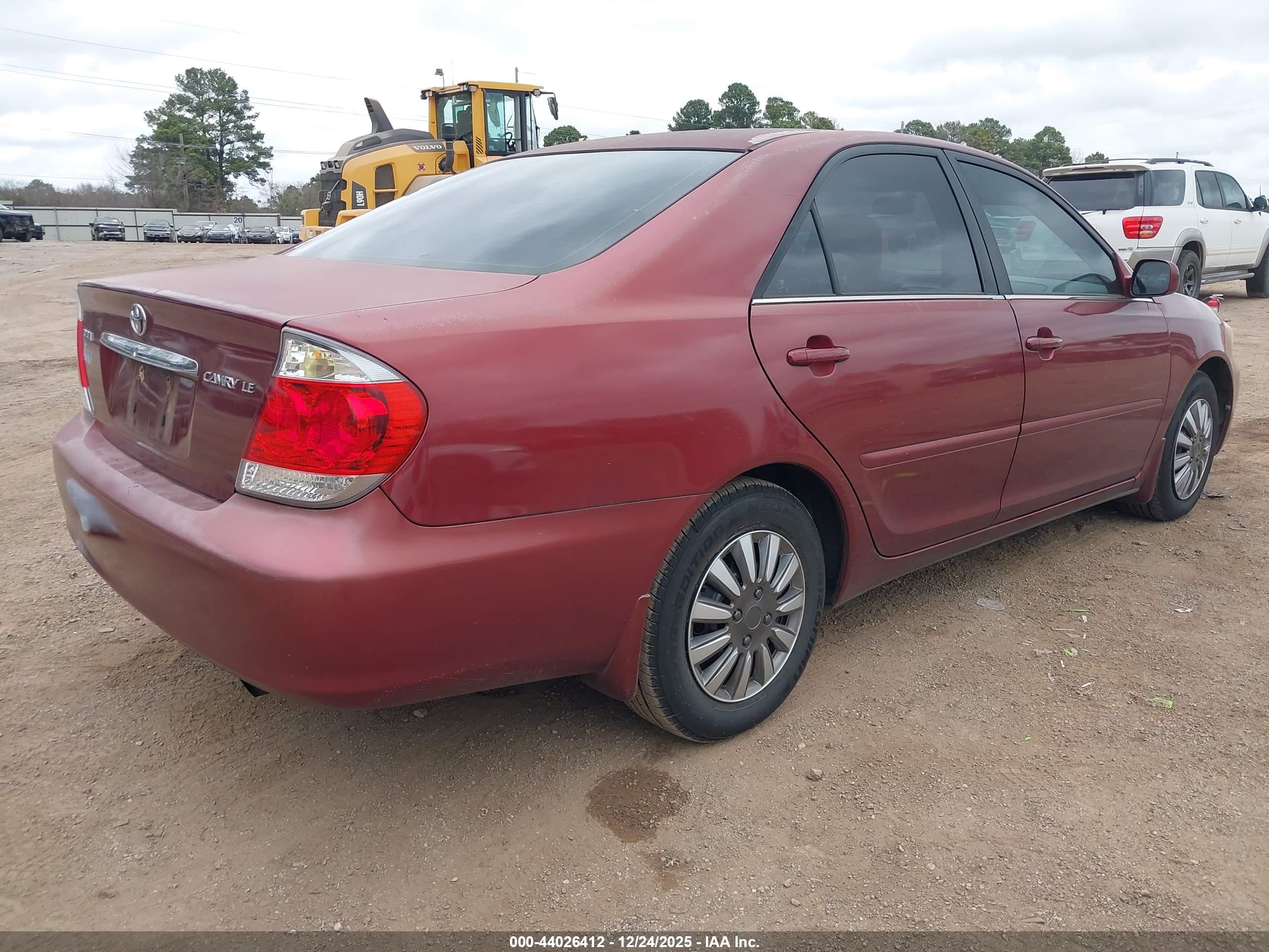 TOYOTA CAMRY image 4
