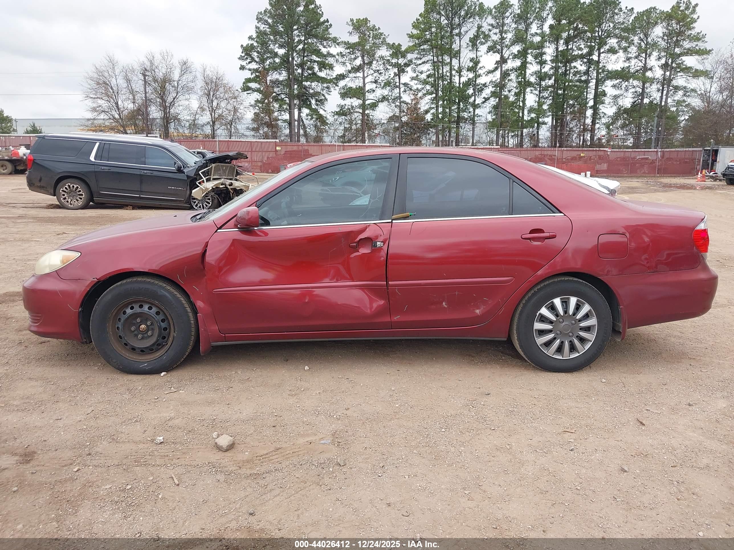 TOYOTA CAMRY image 6