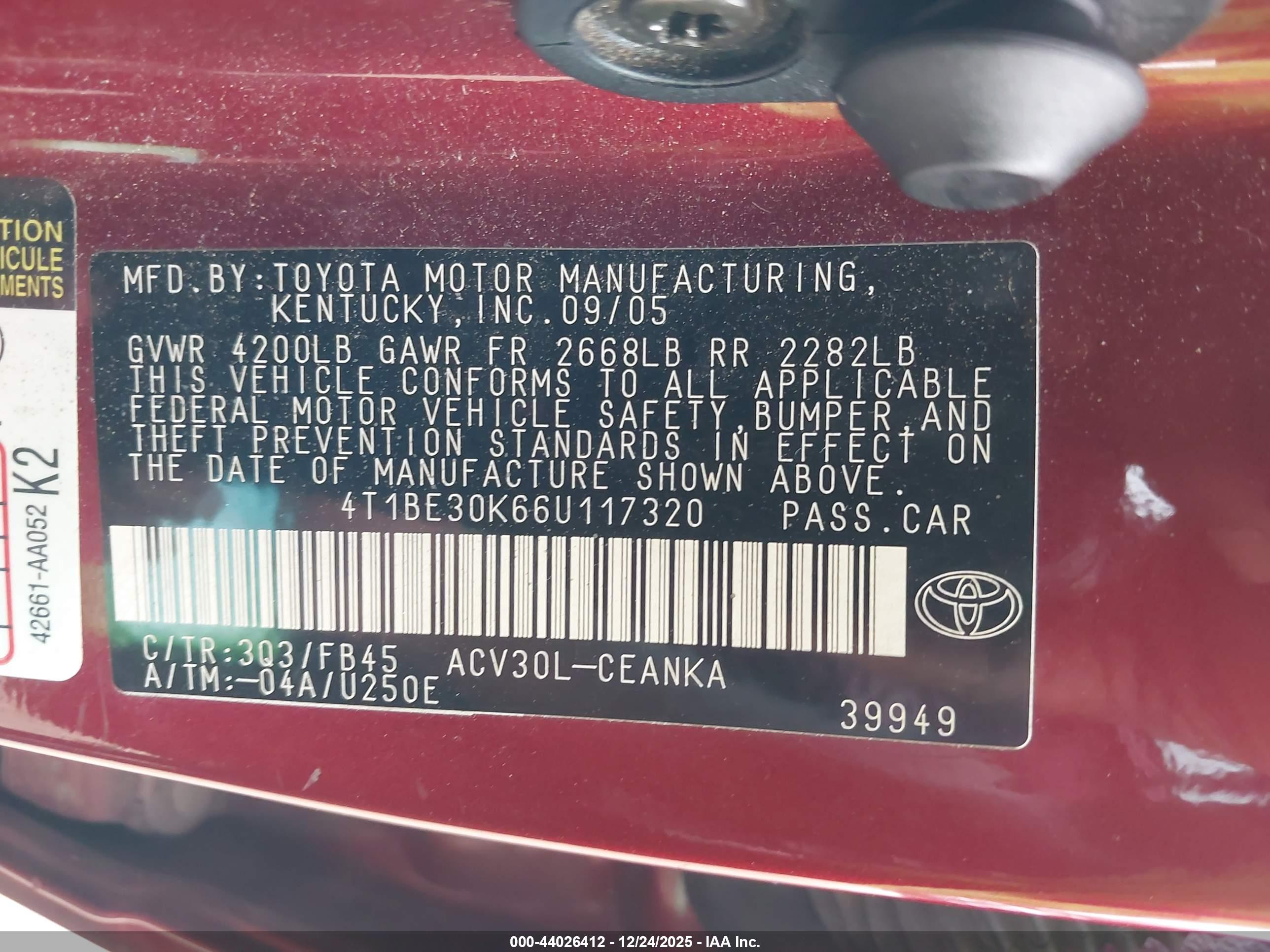 TOYOTA CAMRY image 9