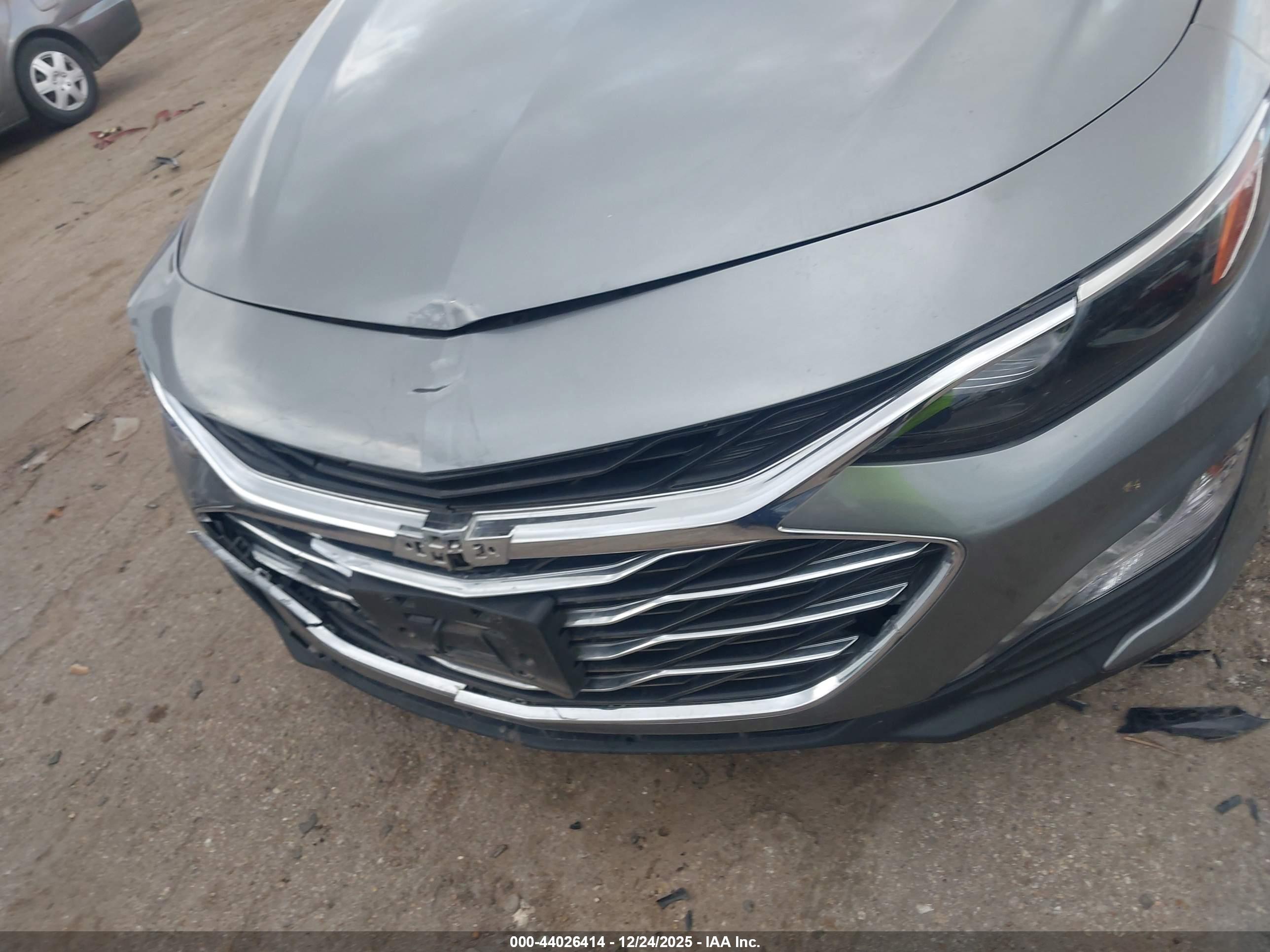 CHEVROLET MALIBU image 6