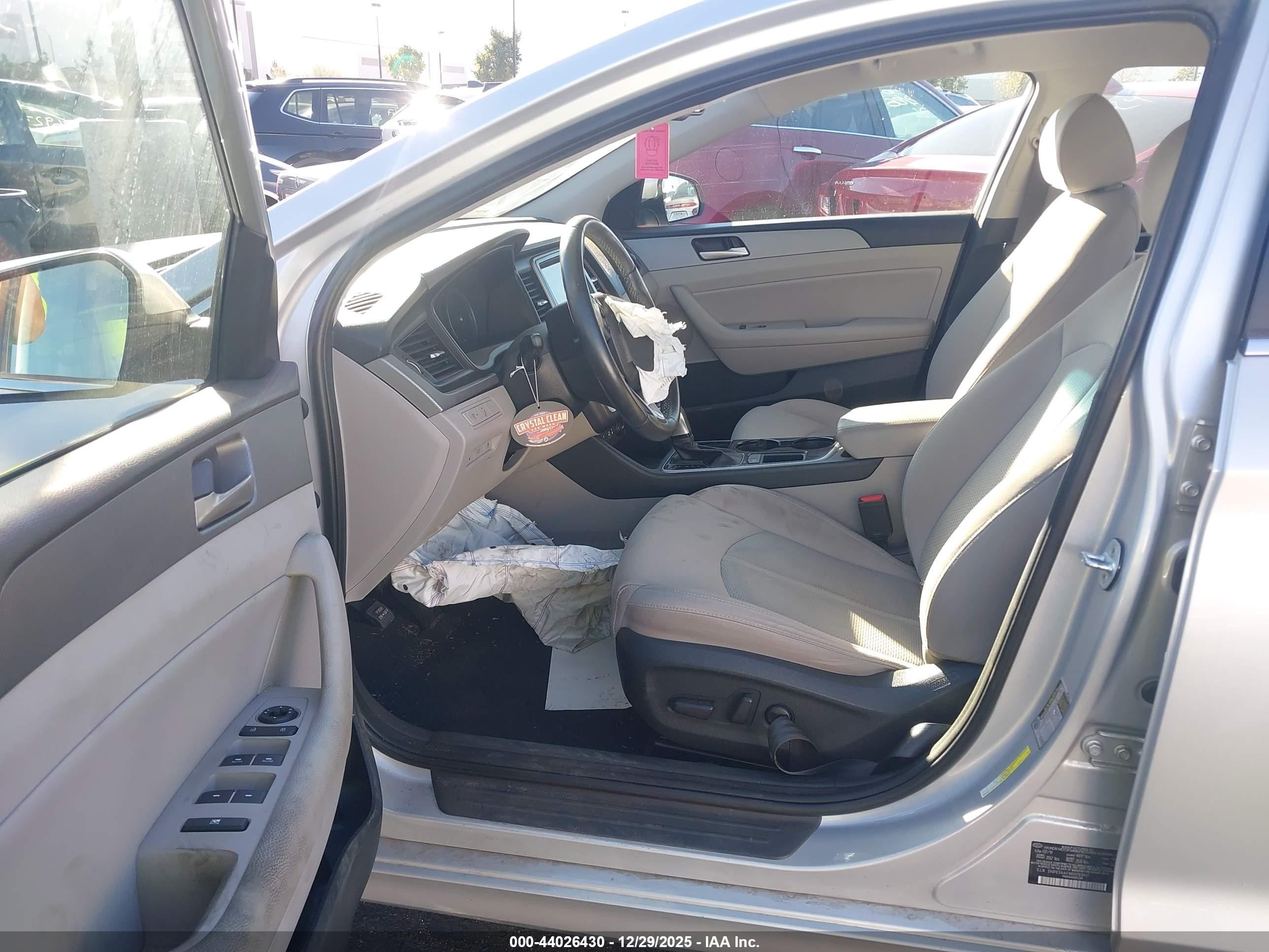 HYUNDAI SONATA image 5
