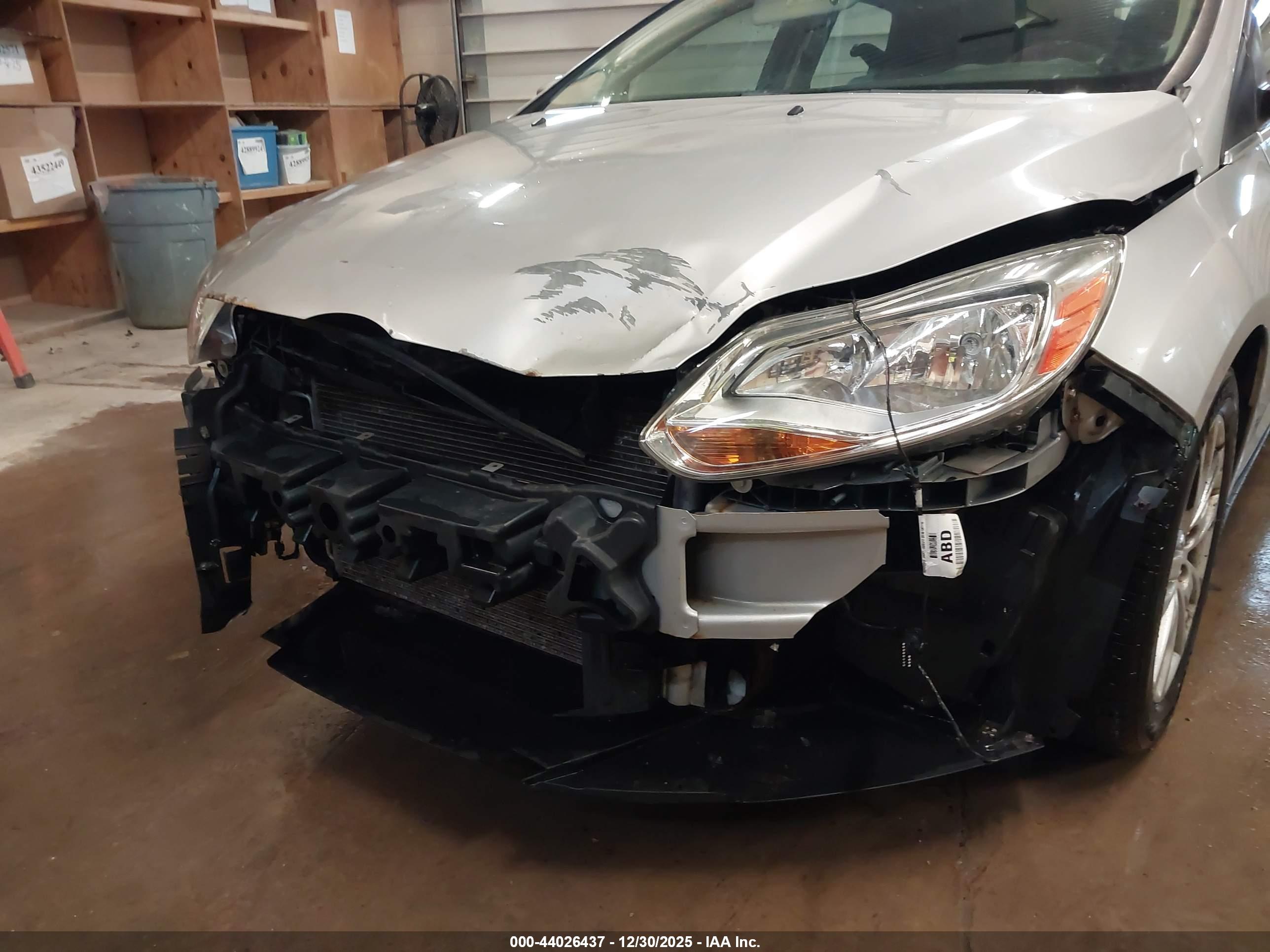 FORD FOCUS image 6