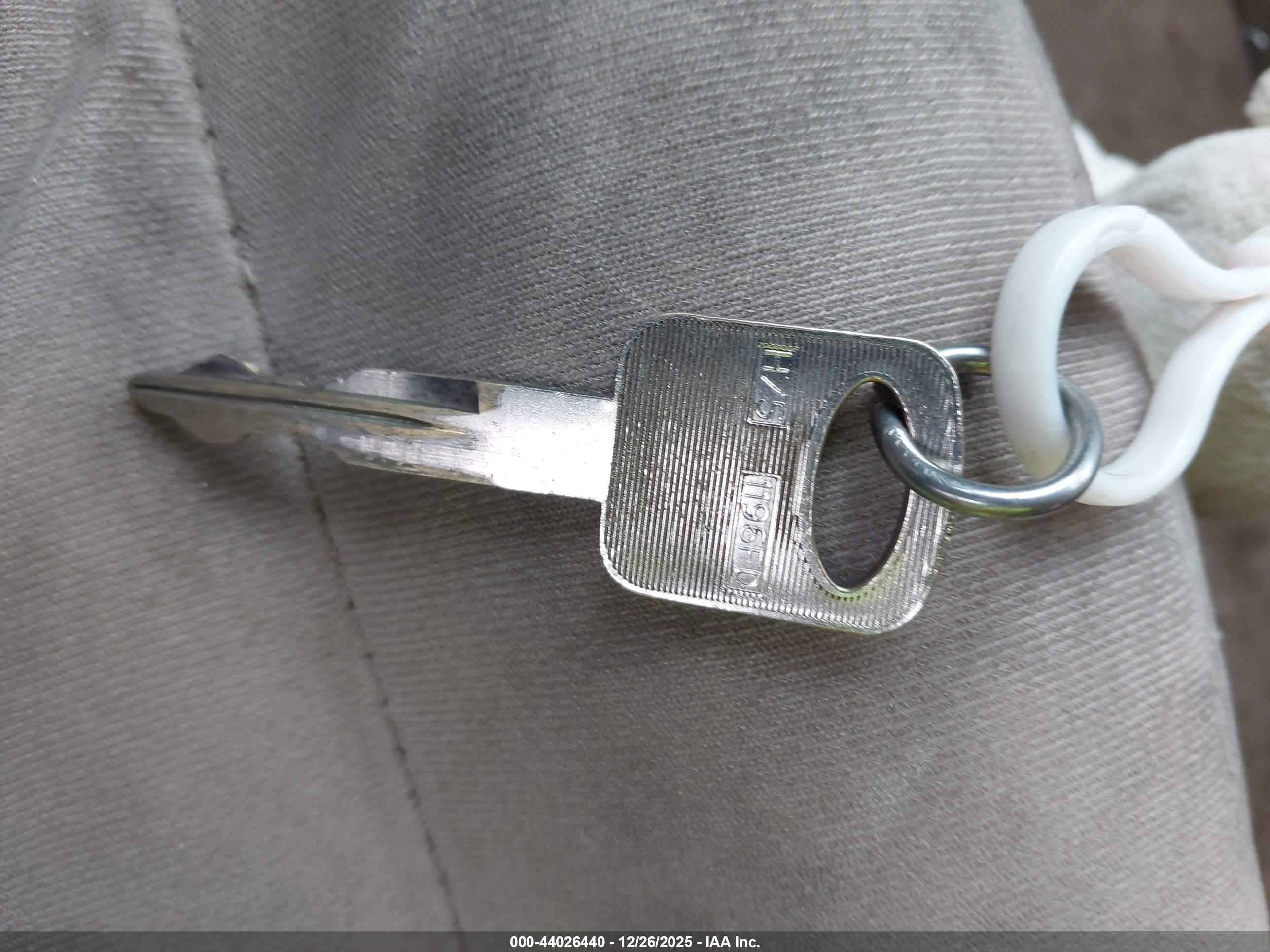 FORD AEROSTAR image 11