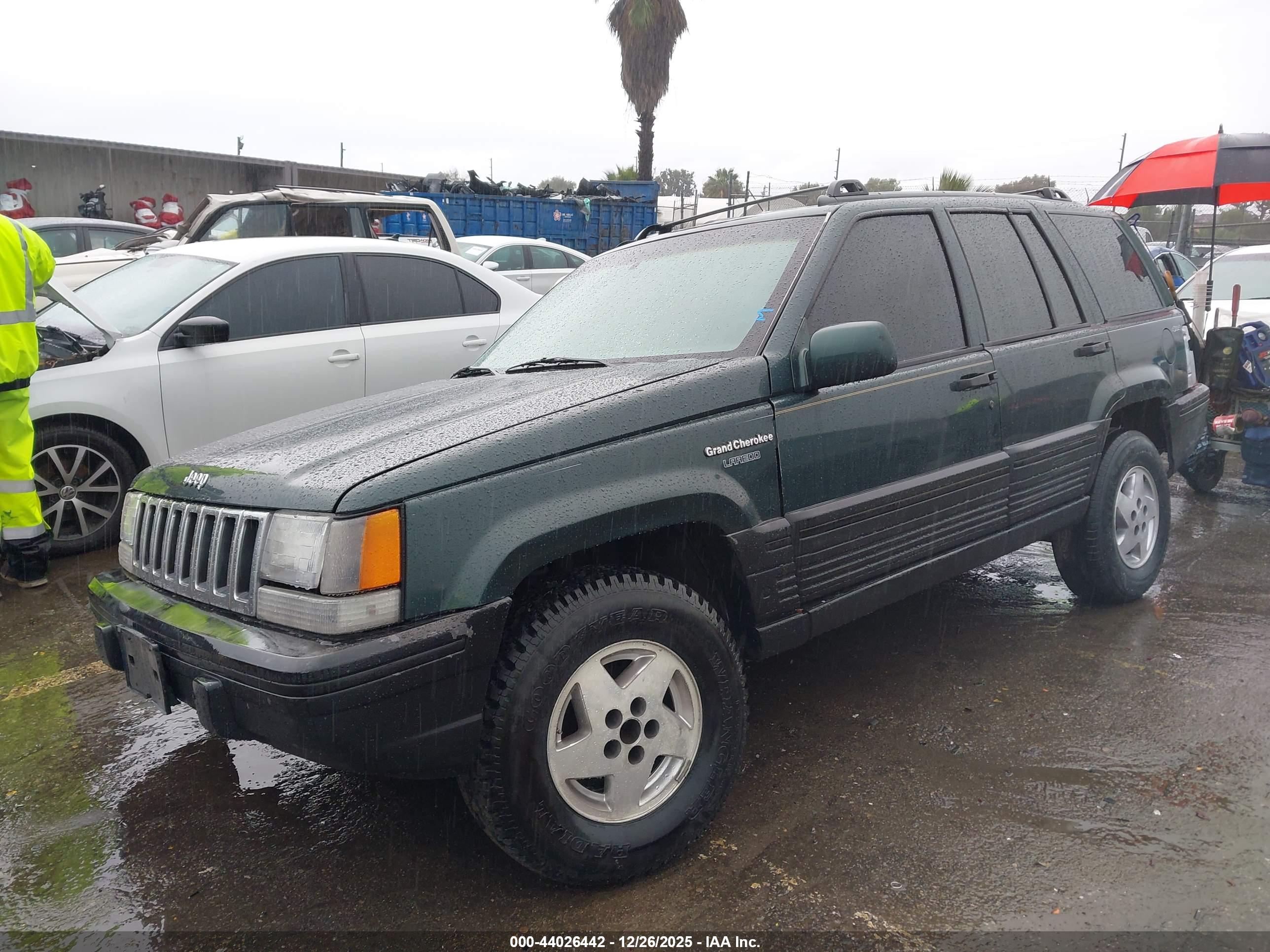 JEEP GRAND image 2