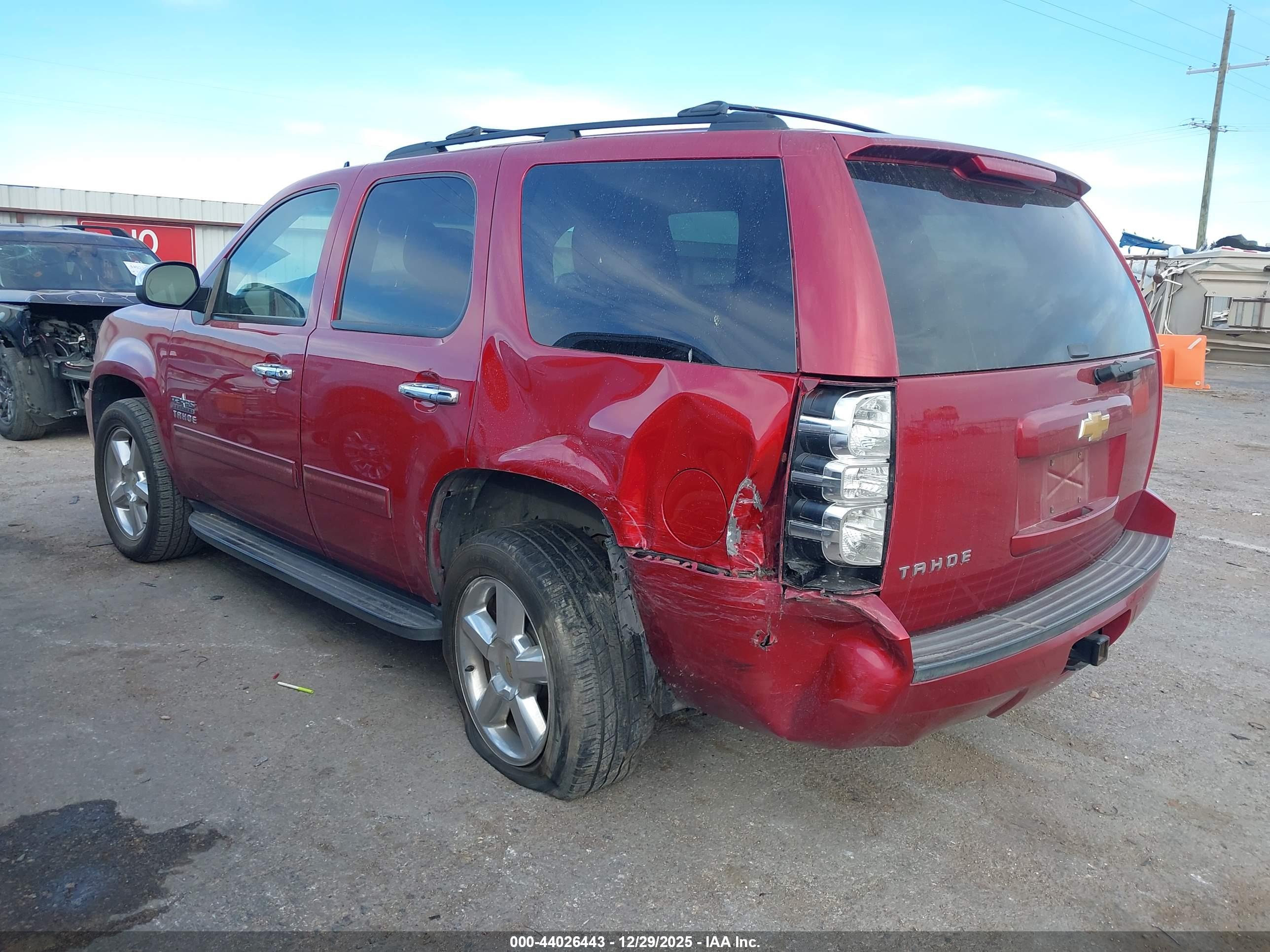 CHEVROLET TAHOE image 3
