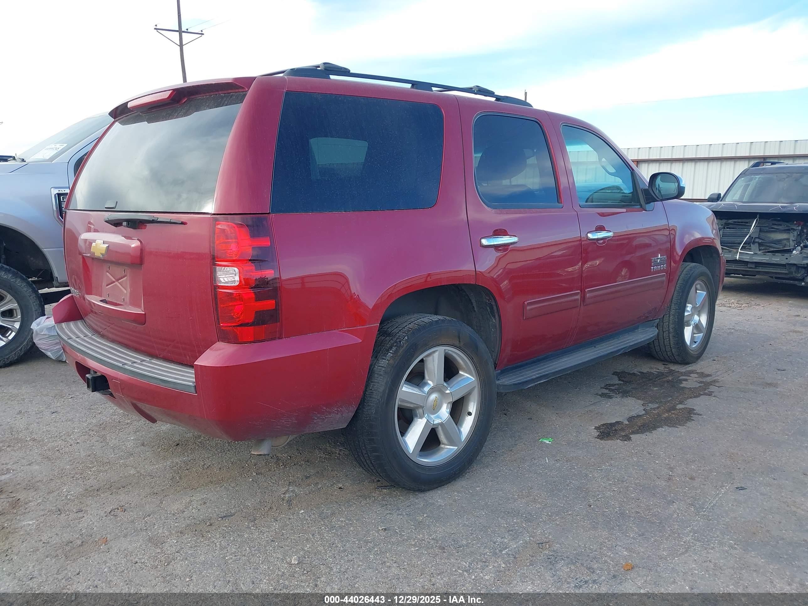 CHEVROLET TAHOE image 4