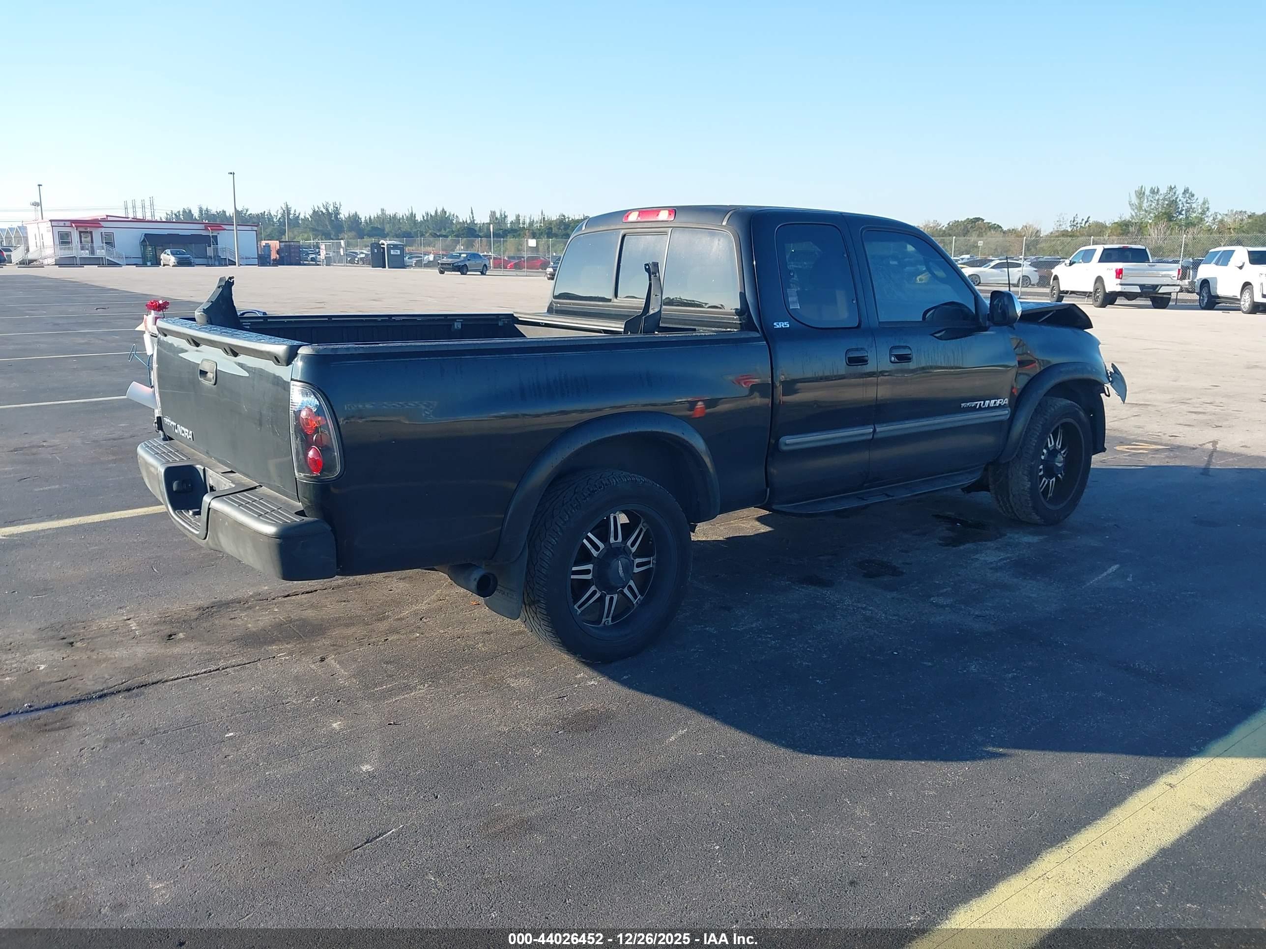 TOYOTA TUNDRA image 4
