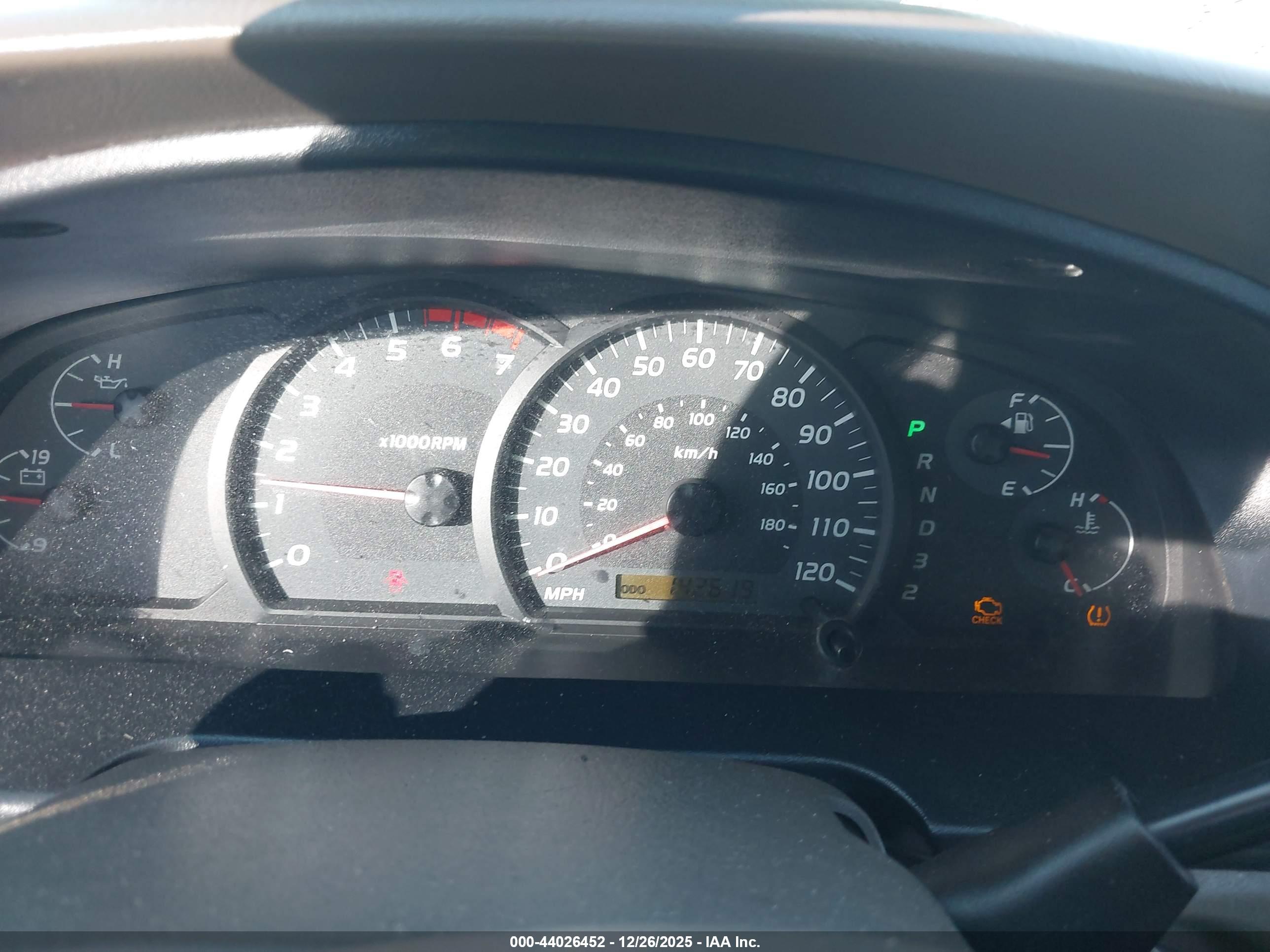 TOYOTA TUNDRA image 7
