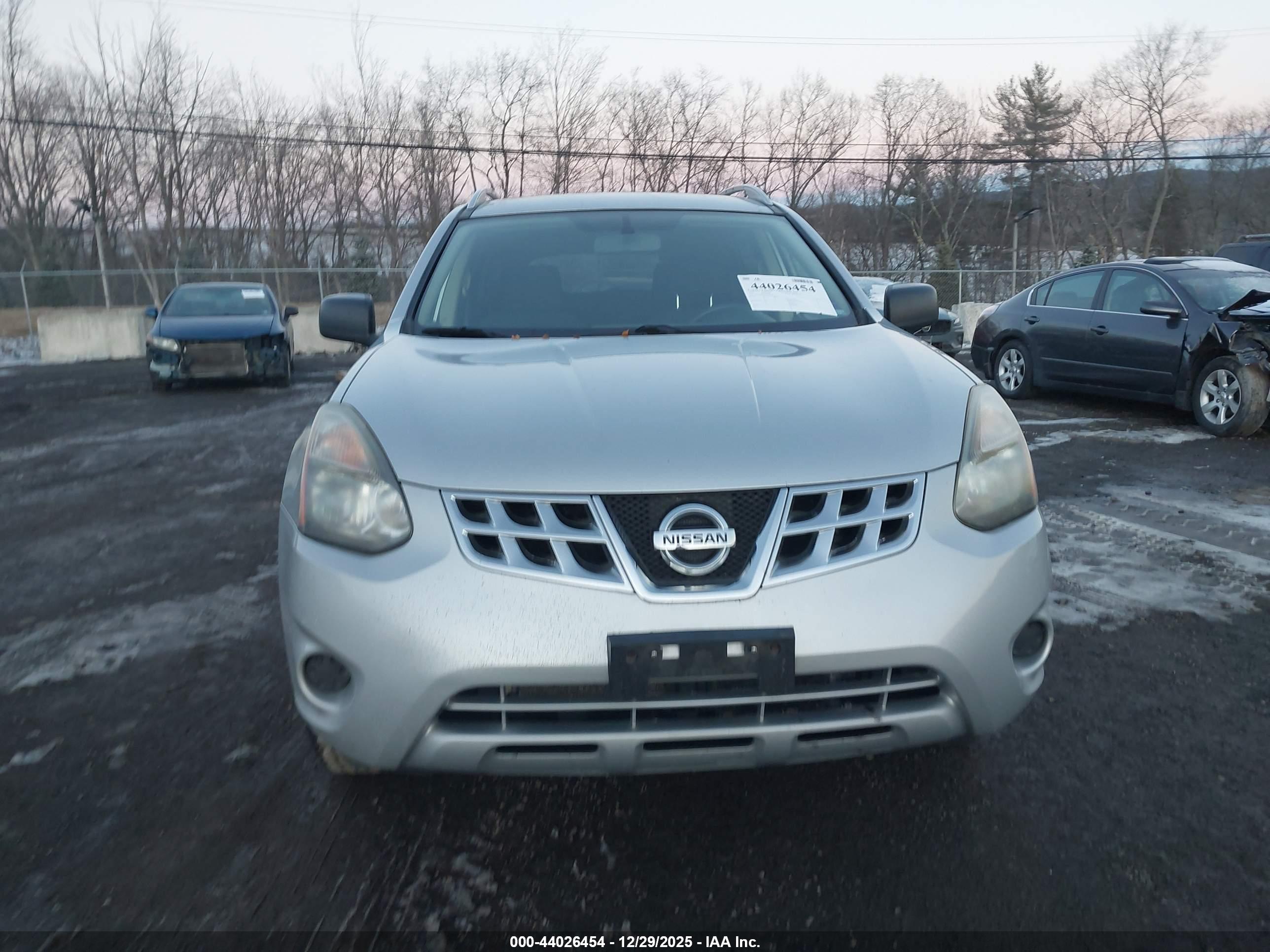 NISSAN ROGUE image 6