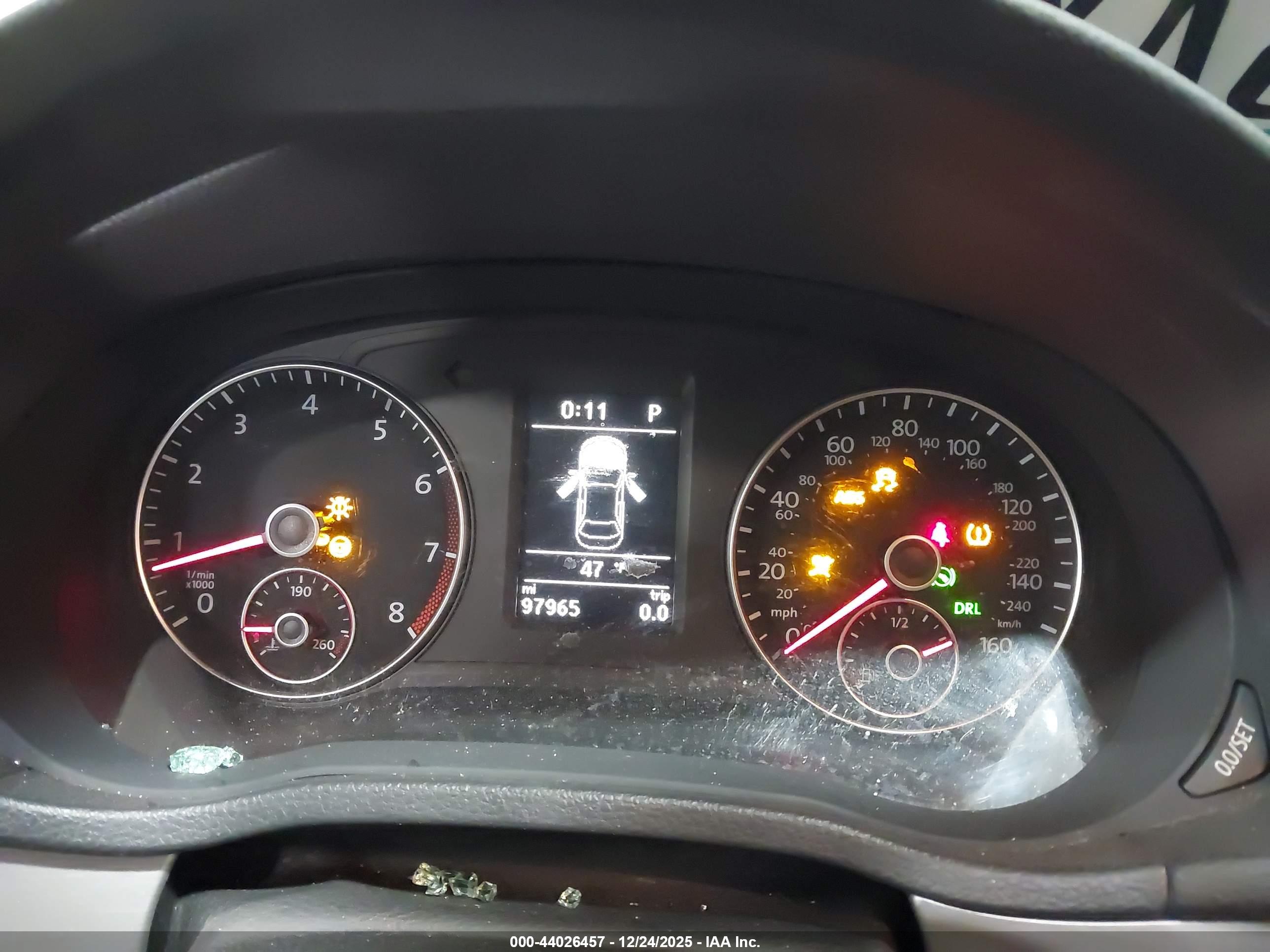VOLKSWAGEN PASSAT image 7