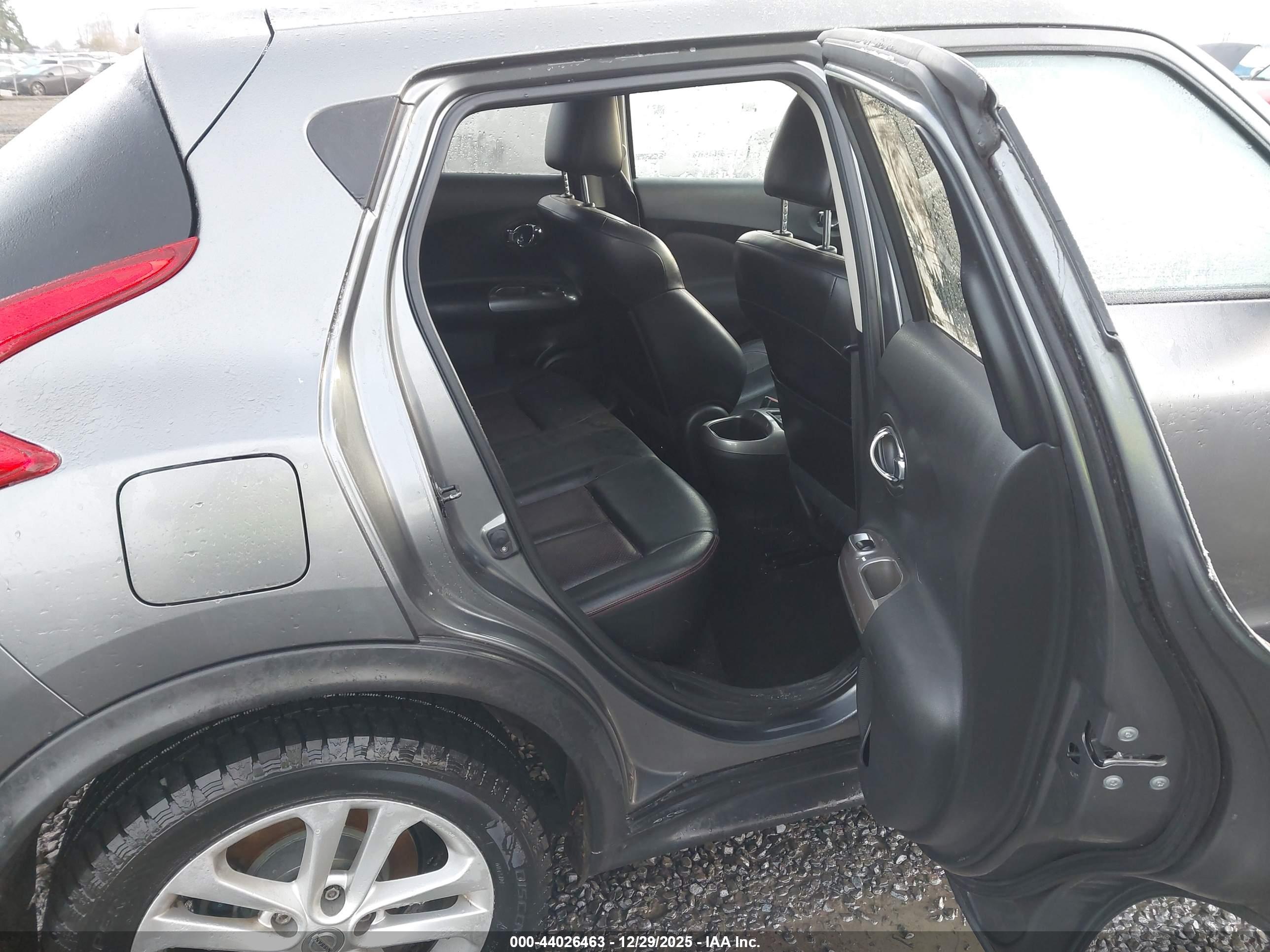 NISSAN JUKE image 8