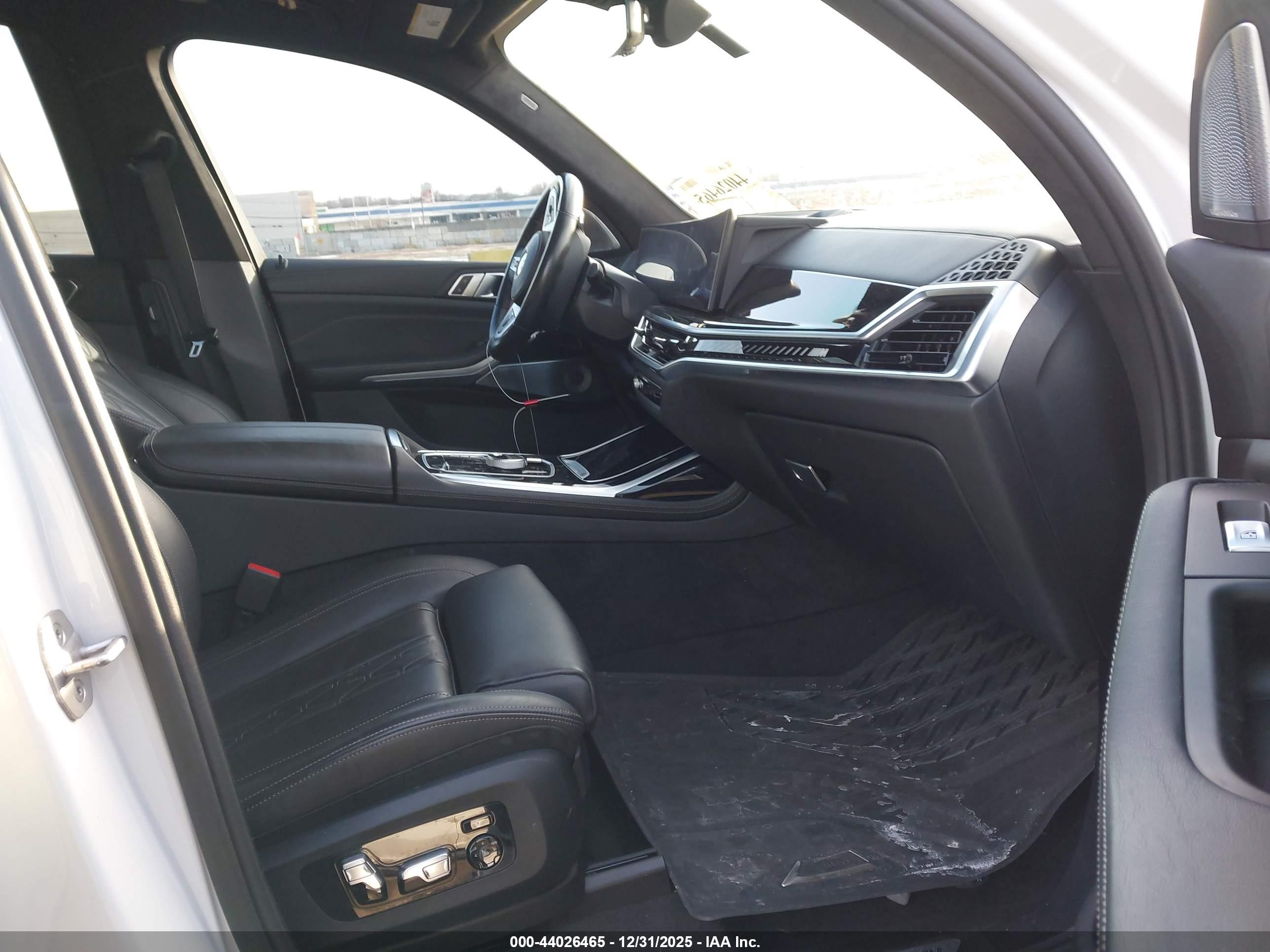 BMW X7 image 5