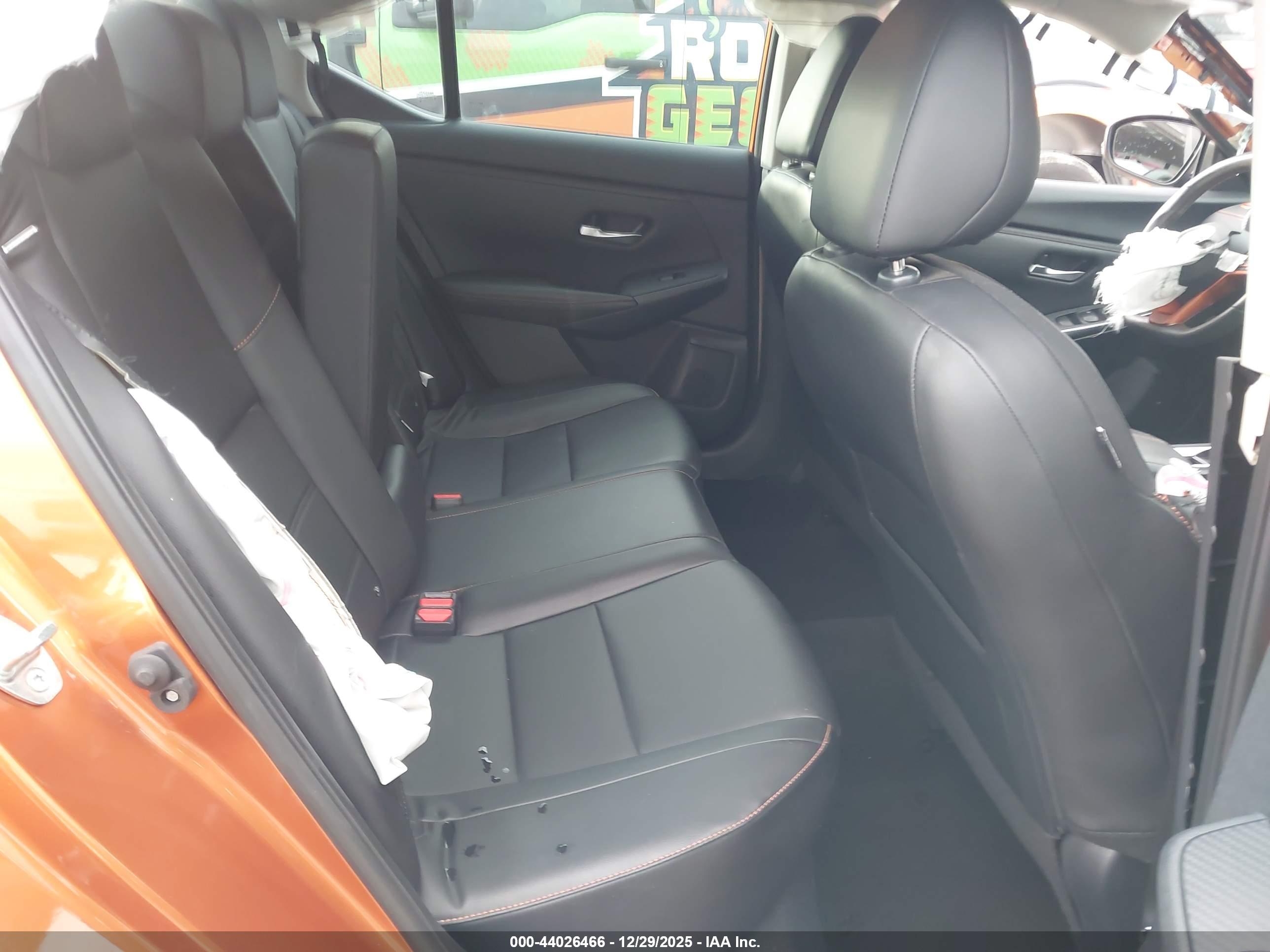 NISSAN SENTRA image 8