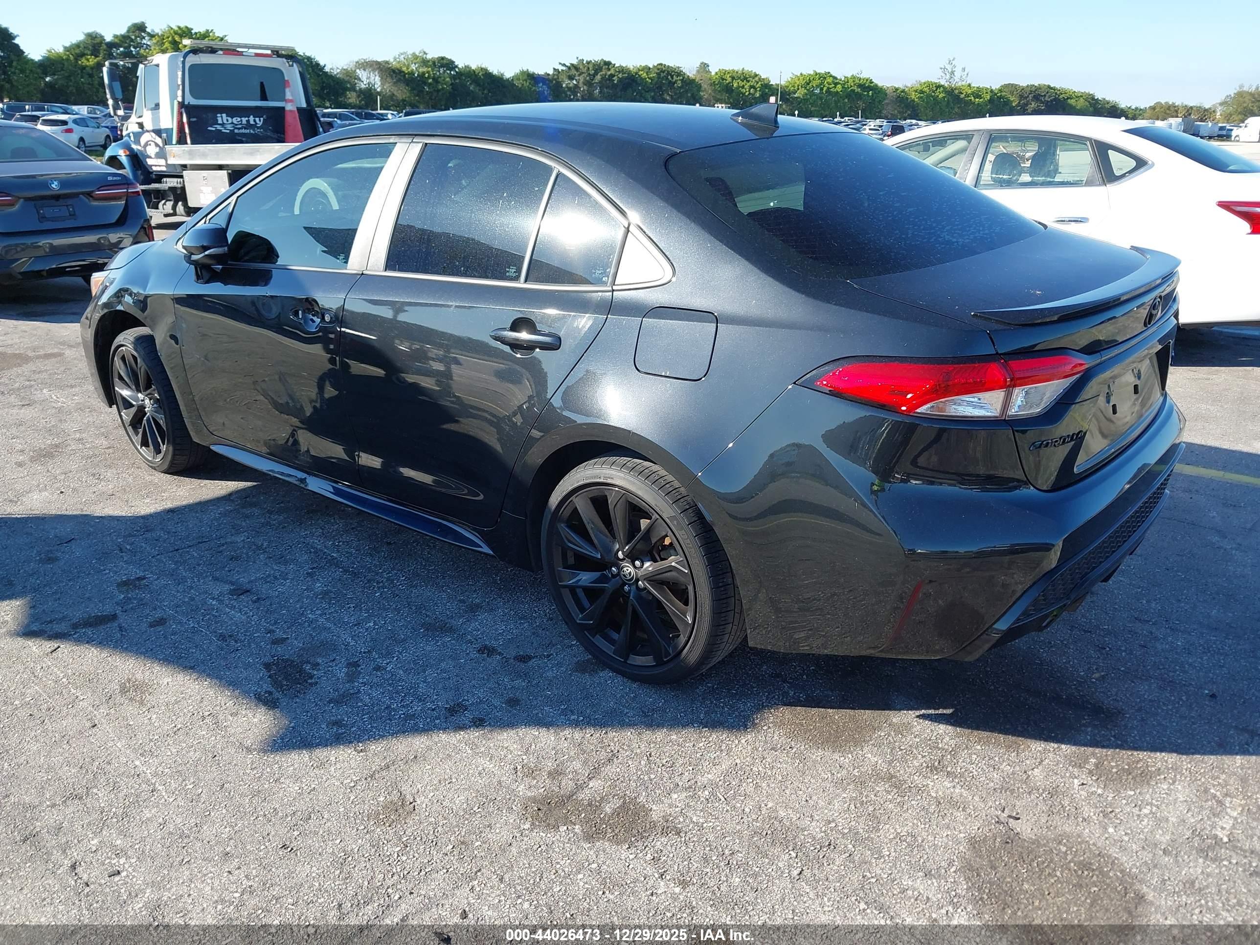 TOYOTA COROLLA image 3
