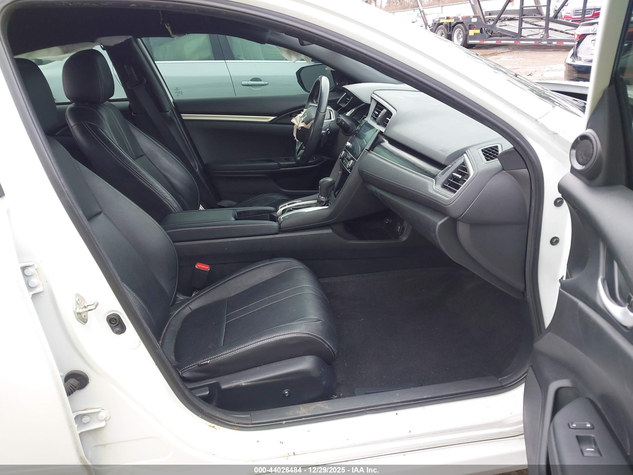 HONDA CIVIC image 5