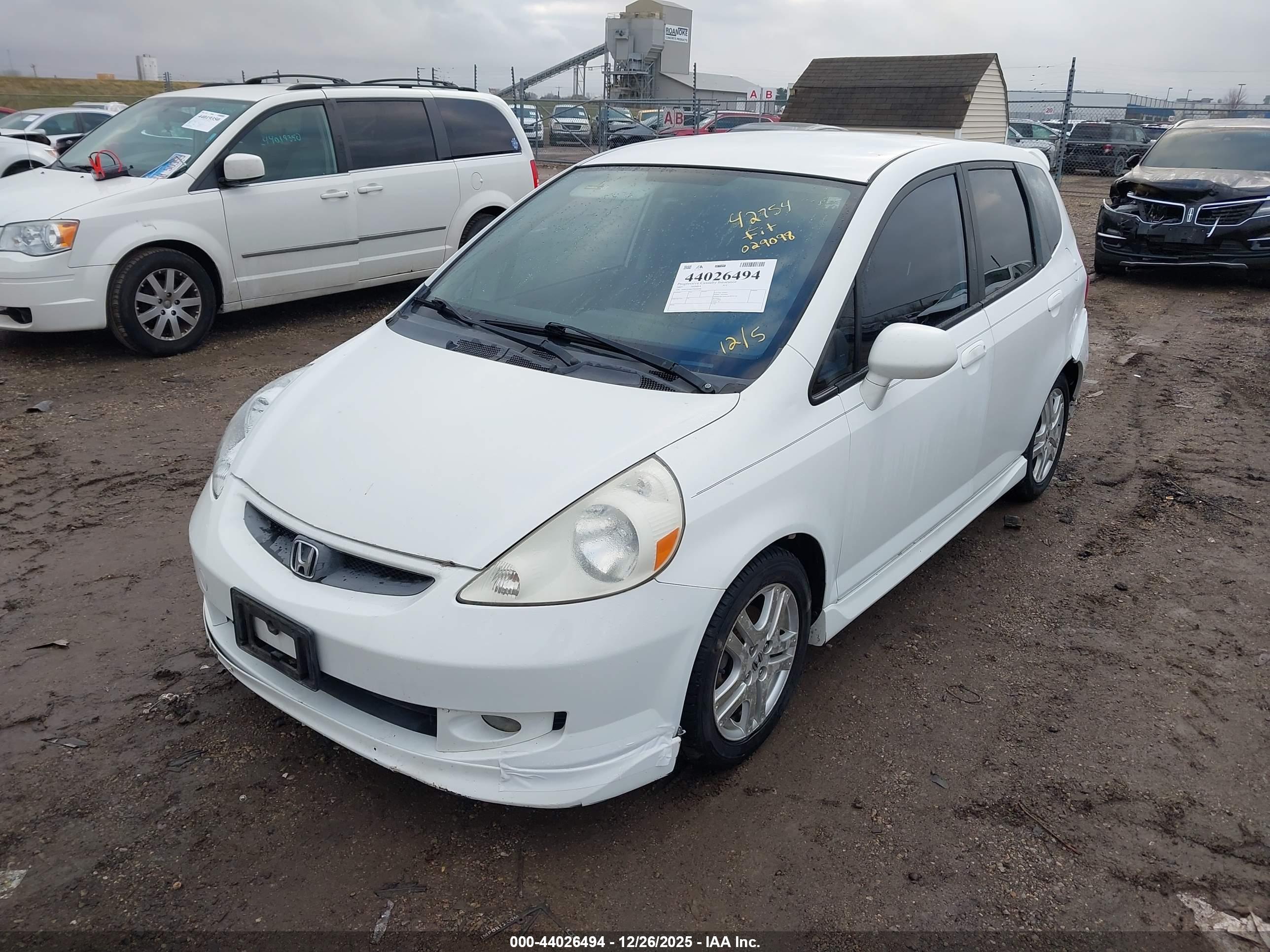 HONDA FIT image 2