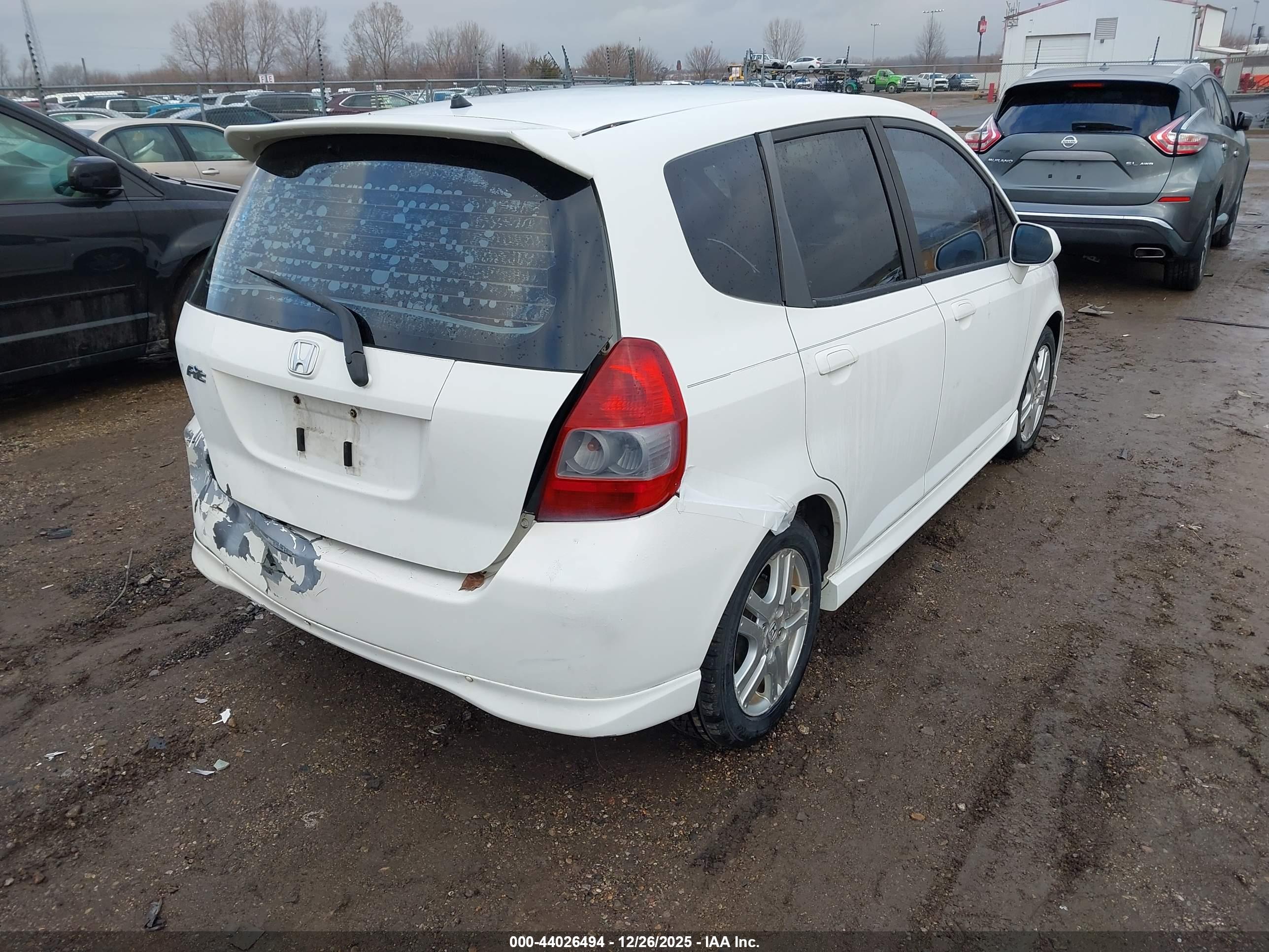 HONDA FIT image 4