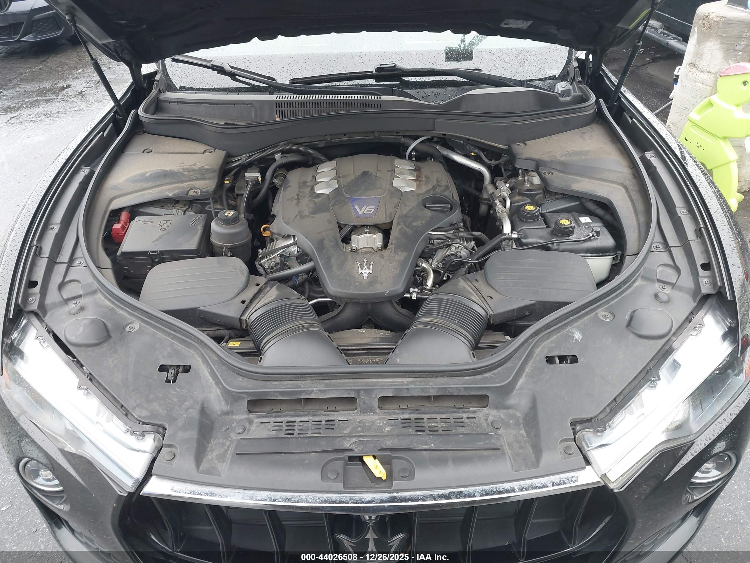 MASERATI LEVANTE image 10