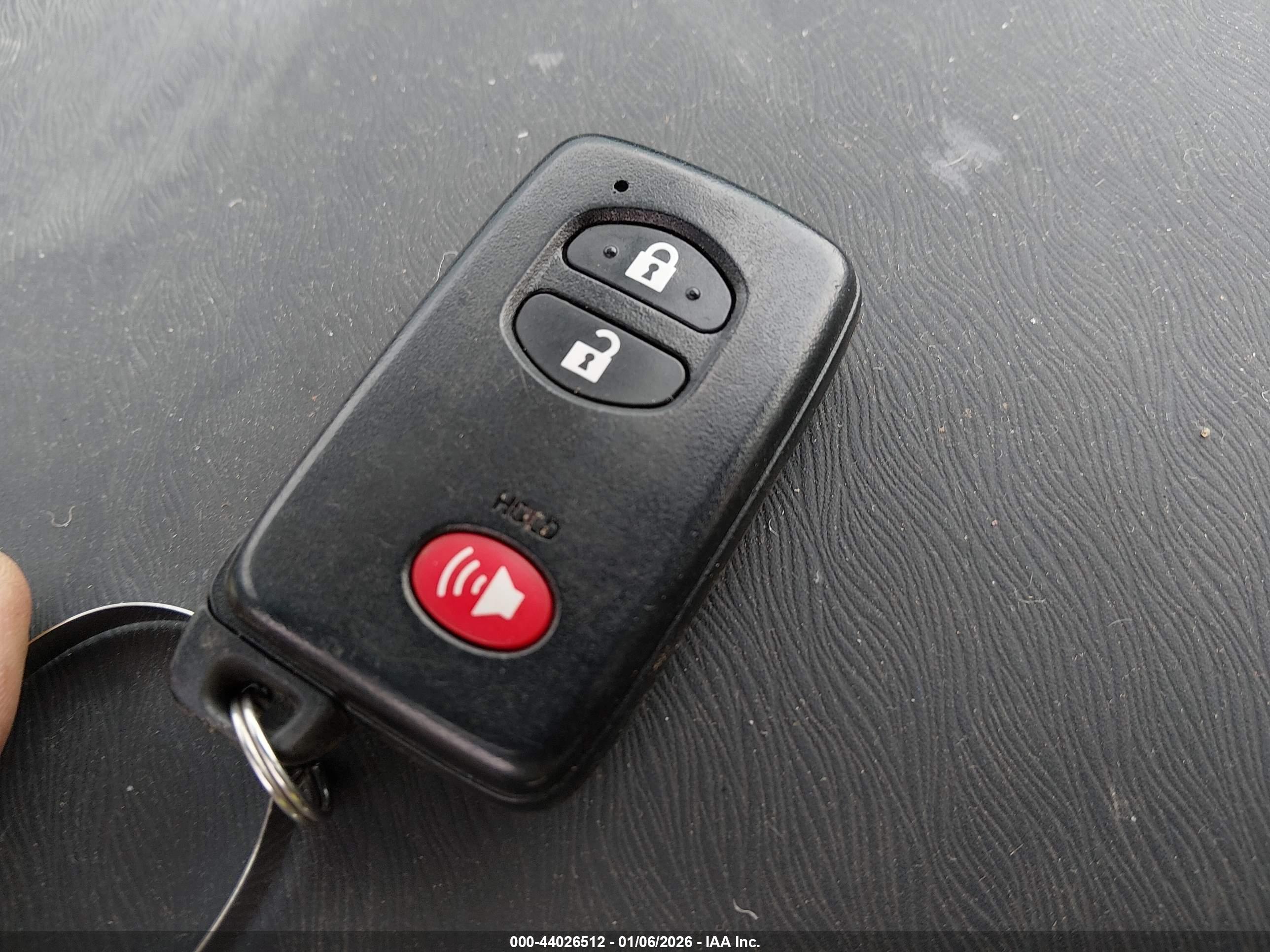 TOYOTA PRIUS image 11