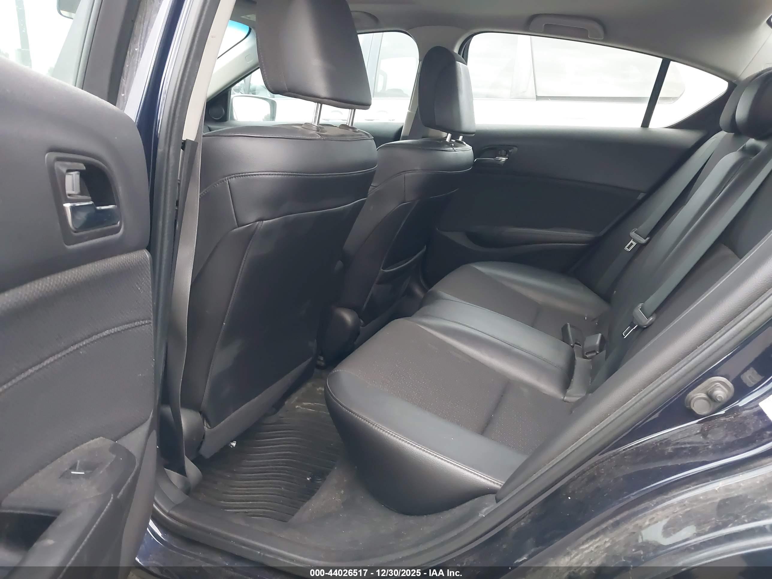 ACURA ILX image 8