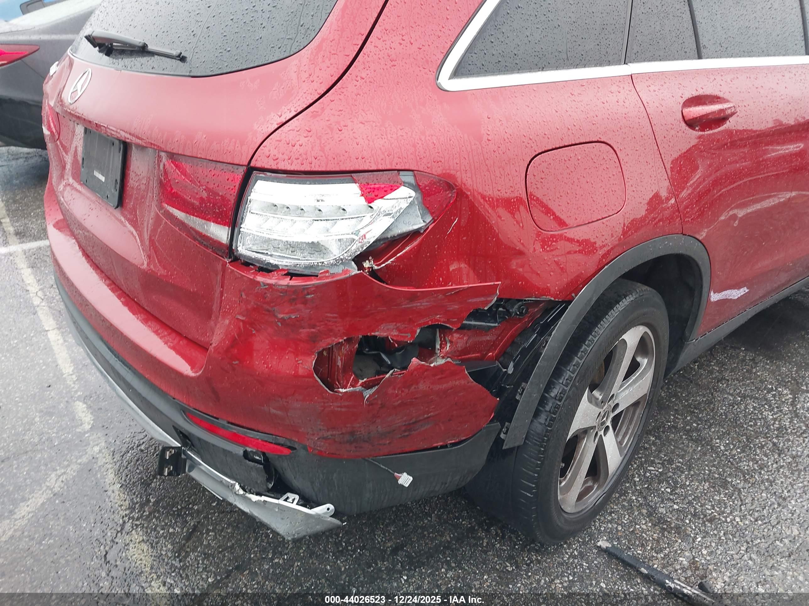 MERCEDES-BENZ GLC image 6