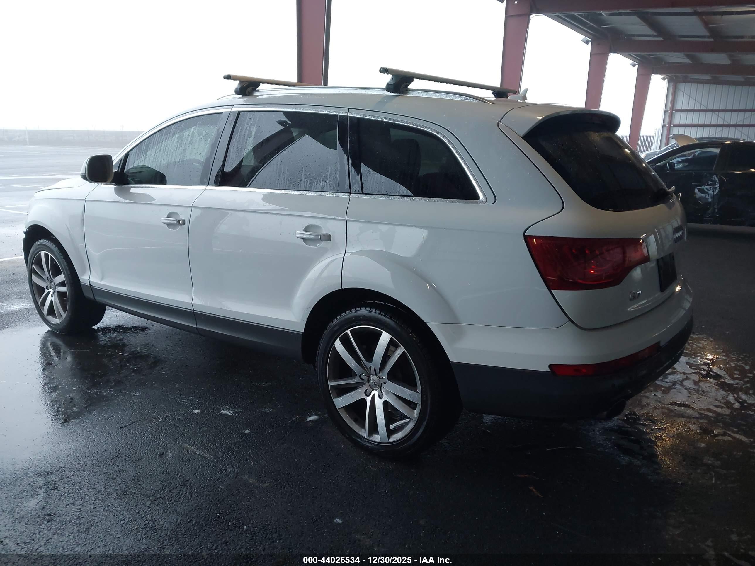 AUDI Q7 image 3