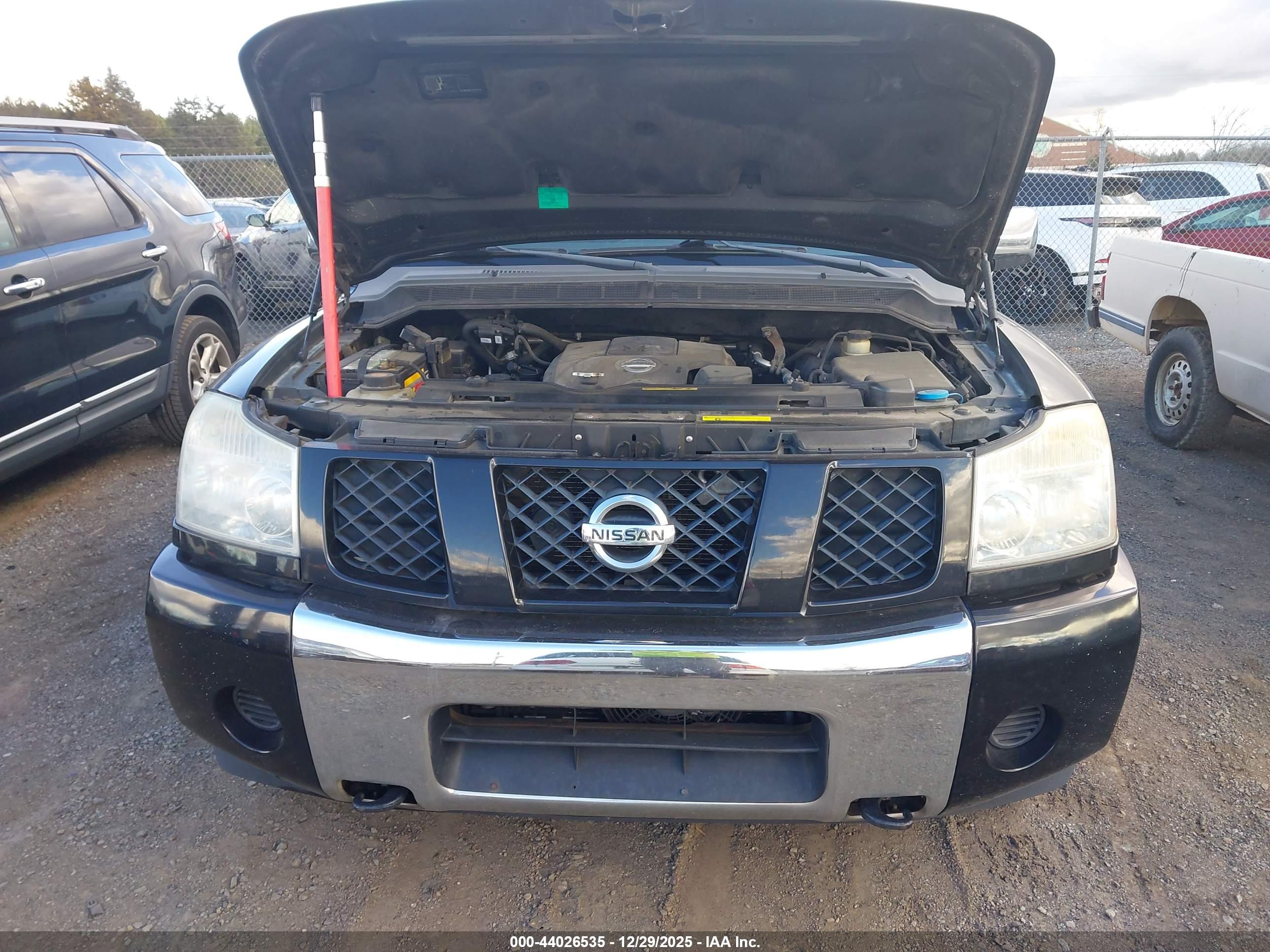 NISSAN ARMADA image 6