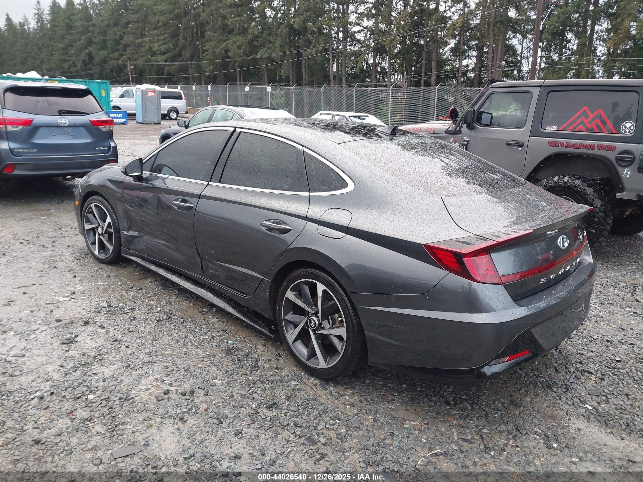 HYUNDAI SONATA image 3