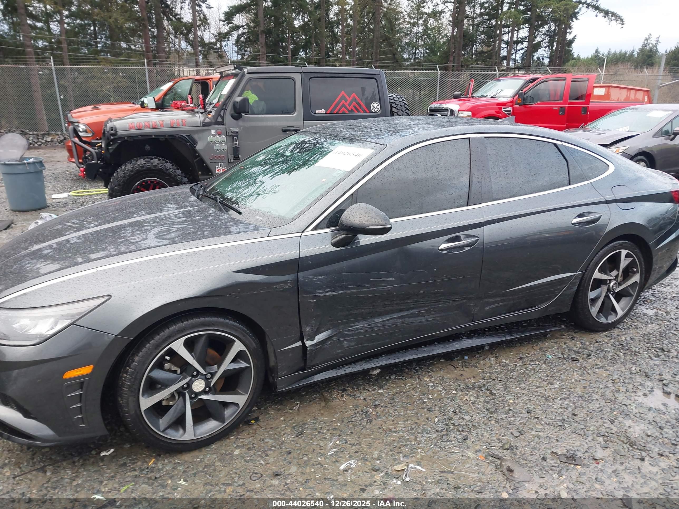 HYUNDAI SONATA image 6
