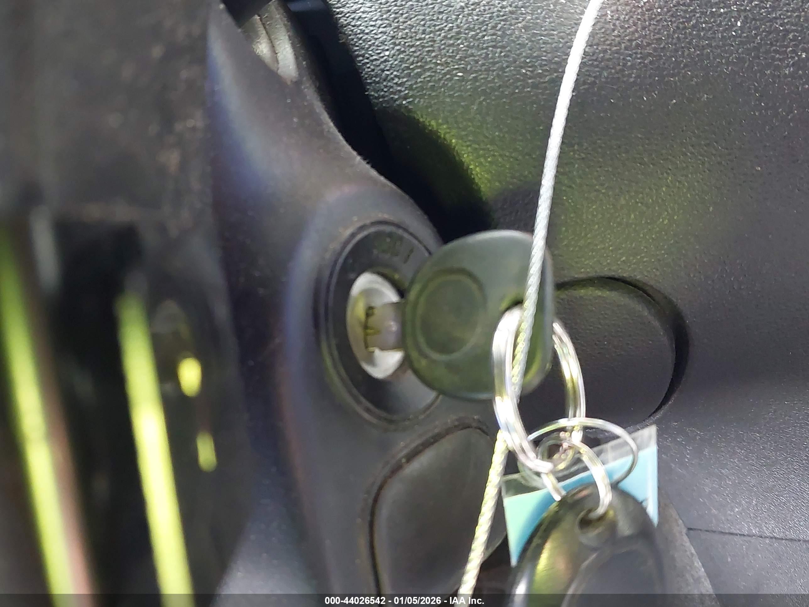 PONTIAC SOLSTICE image 11