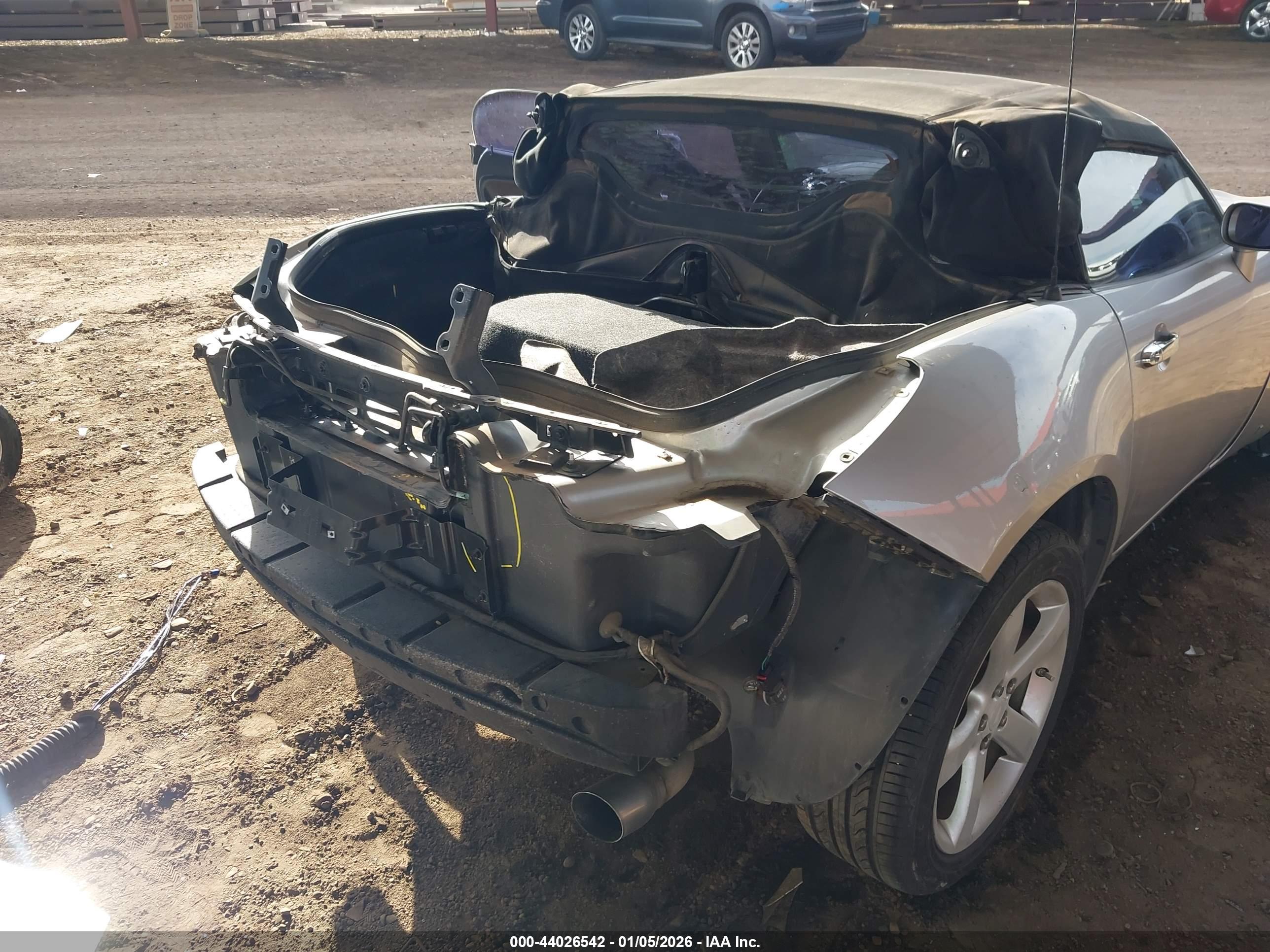 PONTIAC SOLSTICE image 6