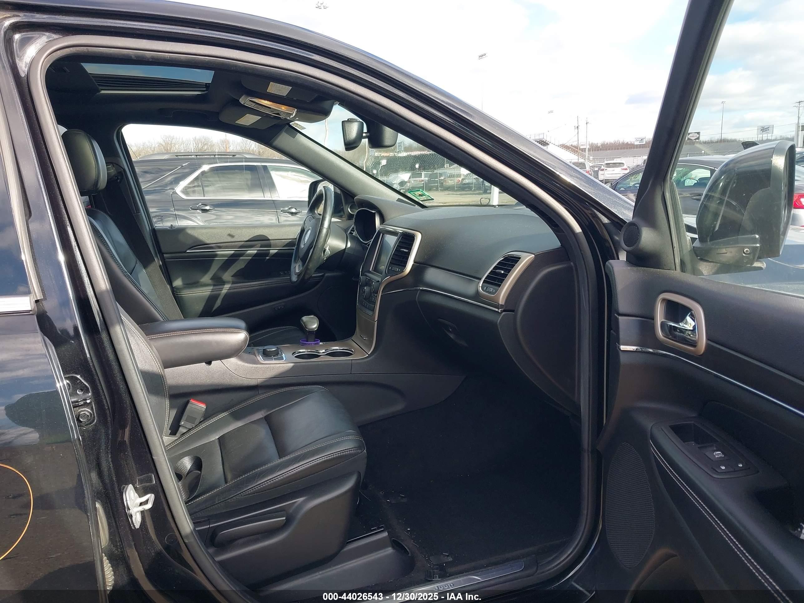 JEEP GRAND image 5