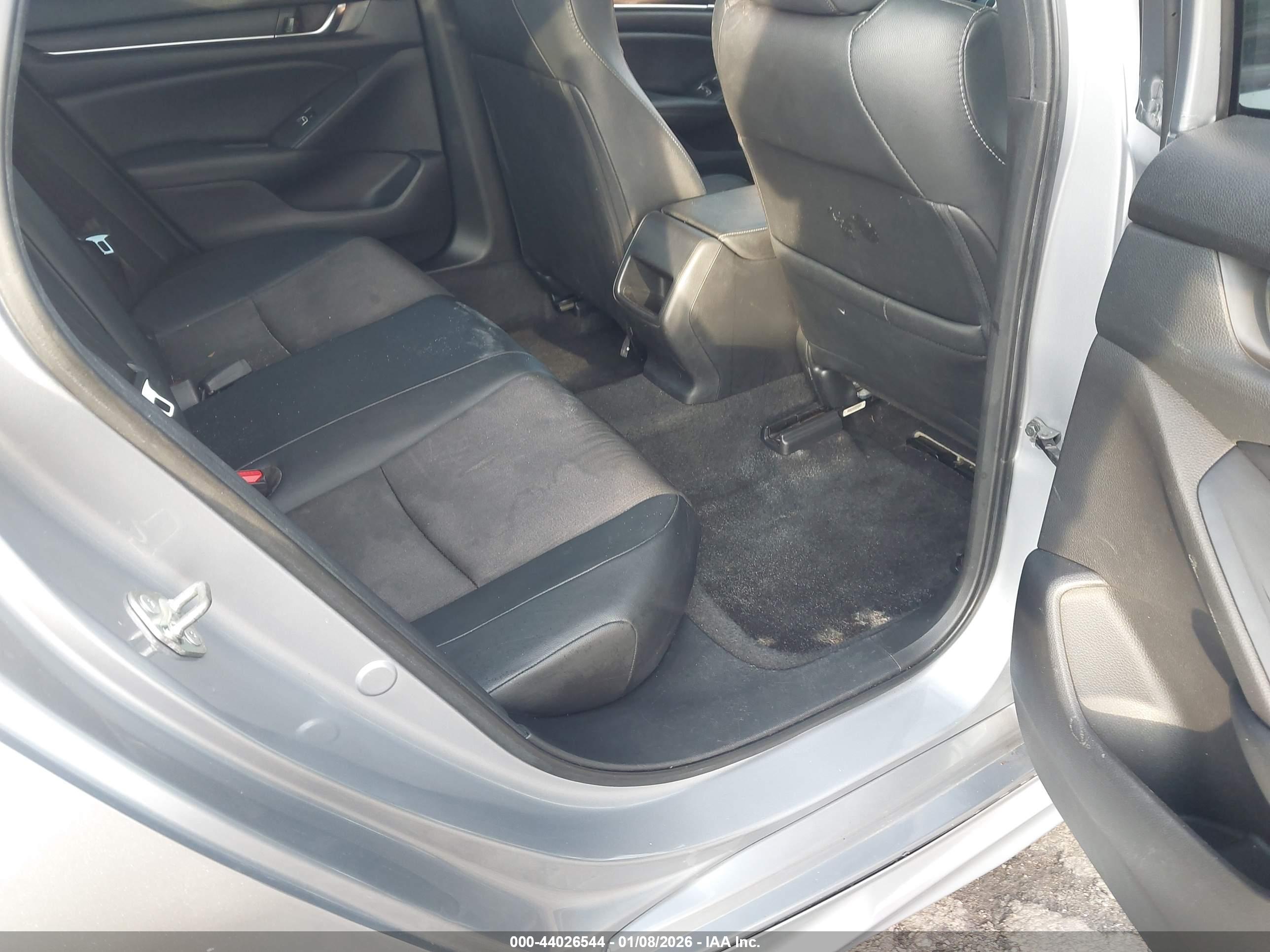 HONDA ACCORD image 8
