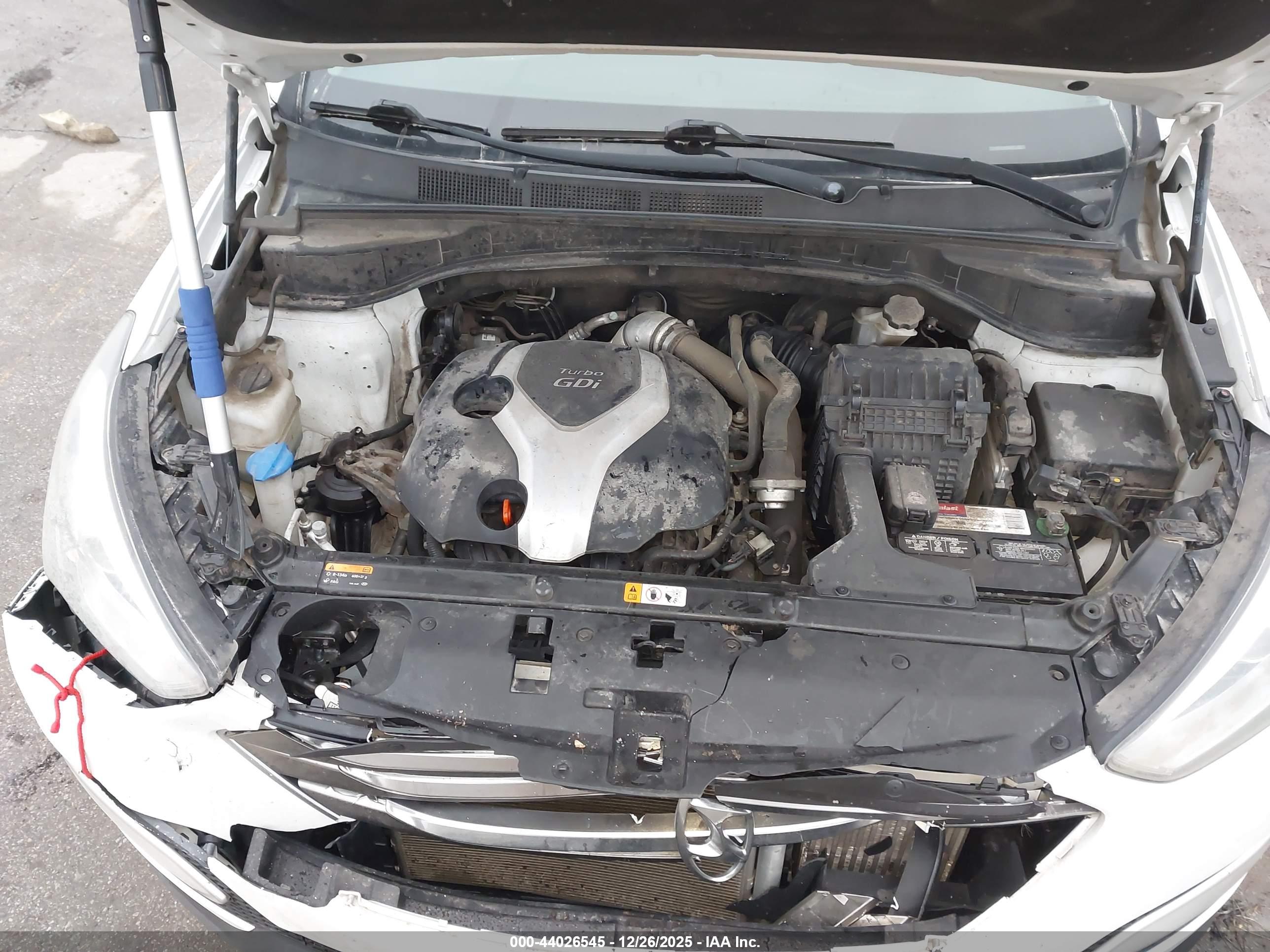 HYUNDAI SANTA image 10