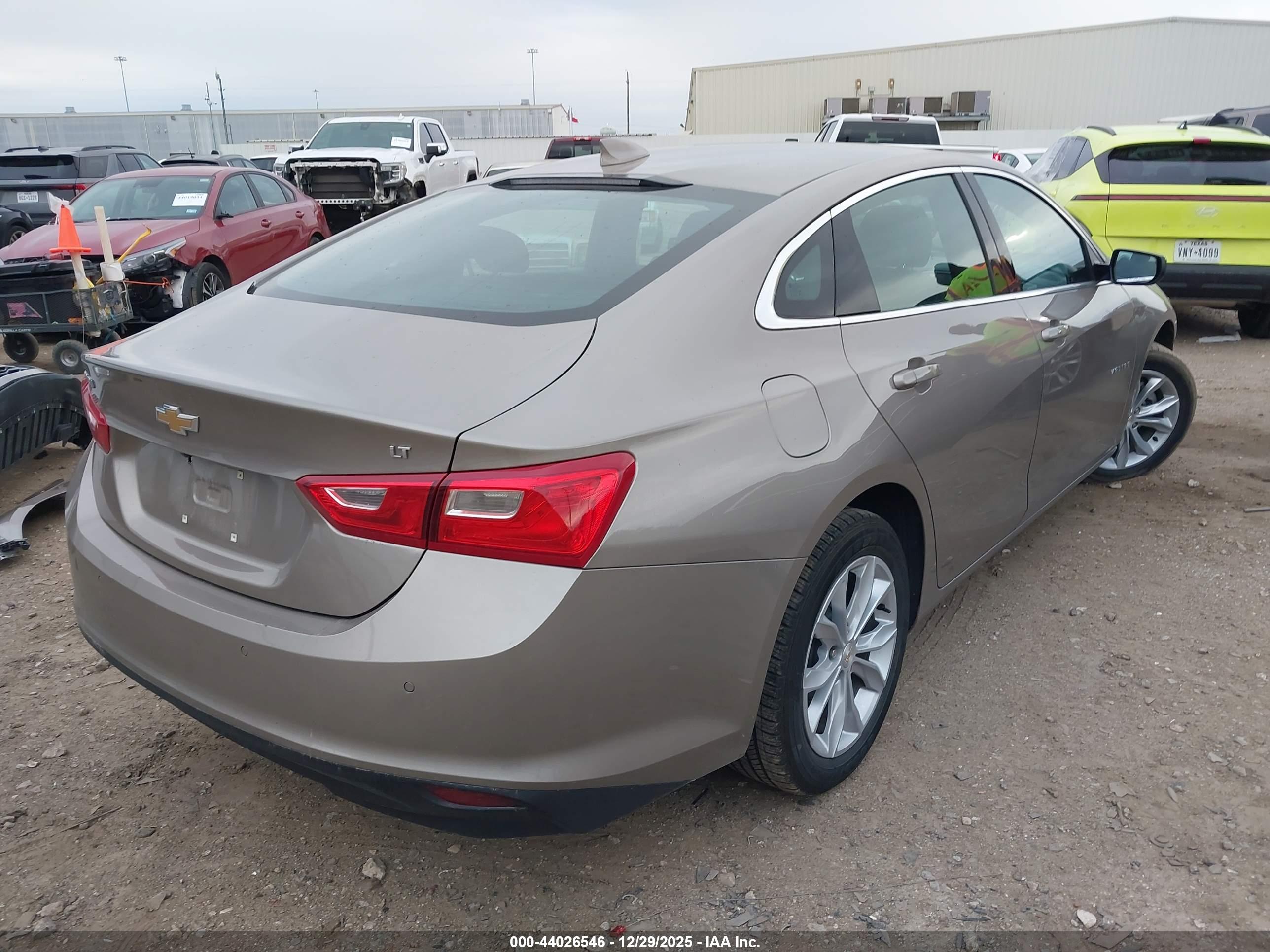 CHEVROLET MALIBU image 4