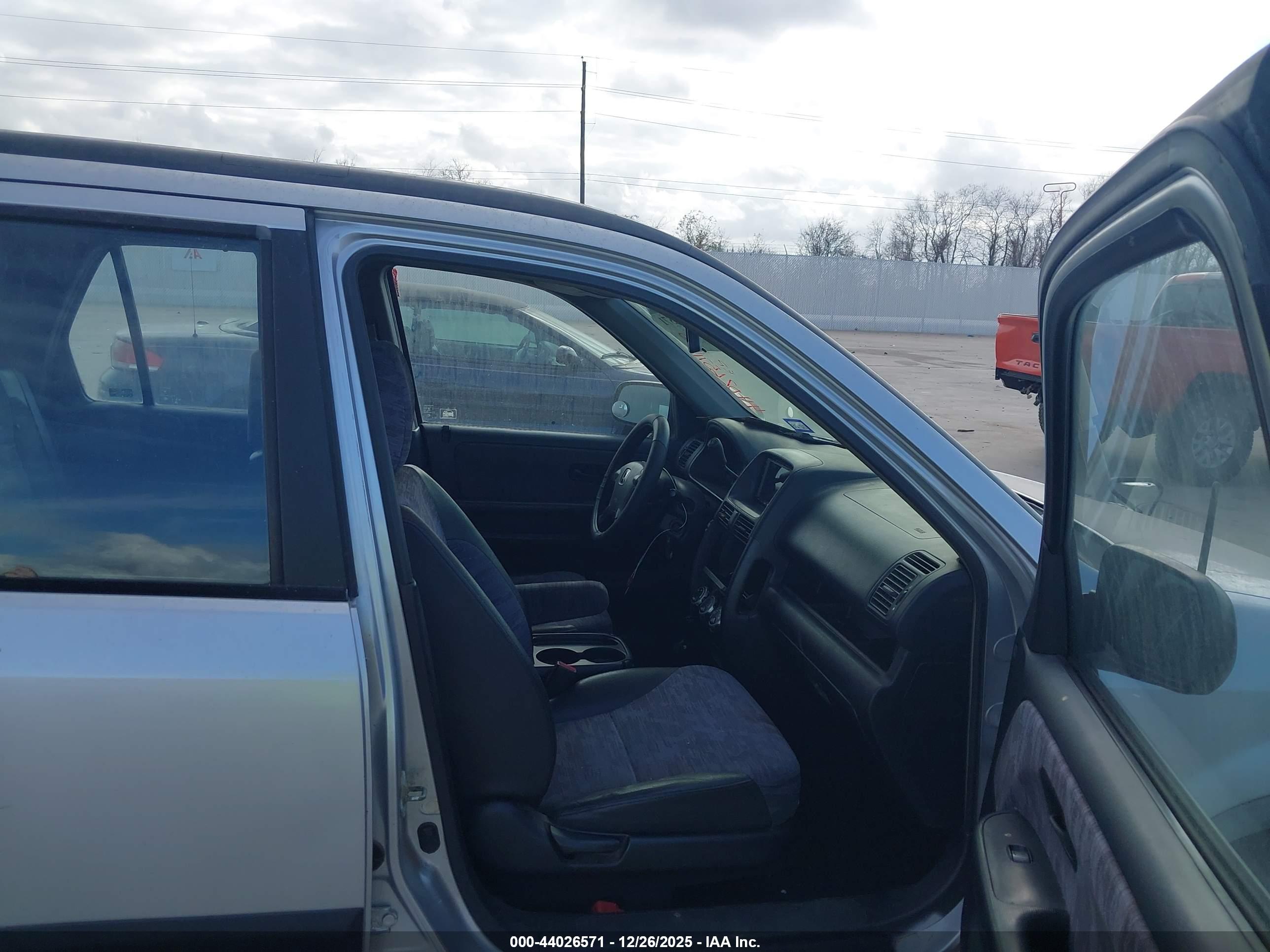 HONDA CR-V image 5