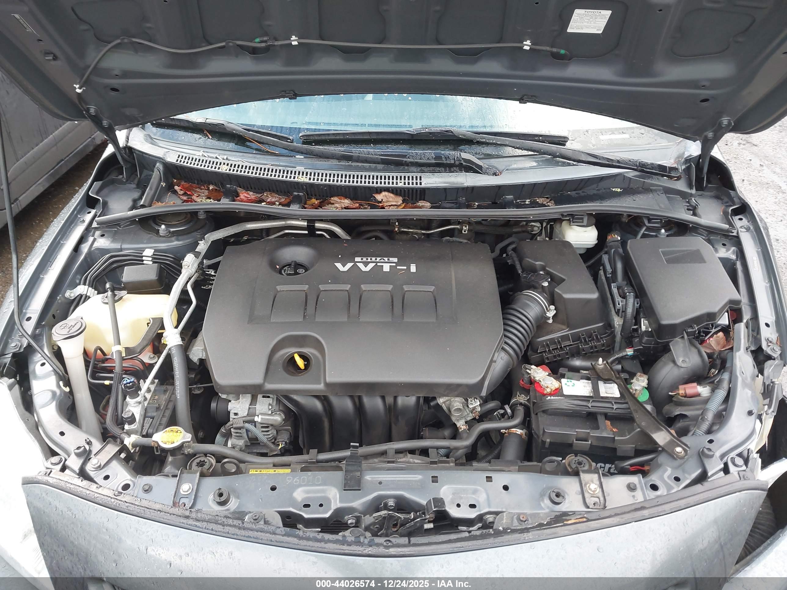TOYOTA COROLLA image 10