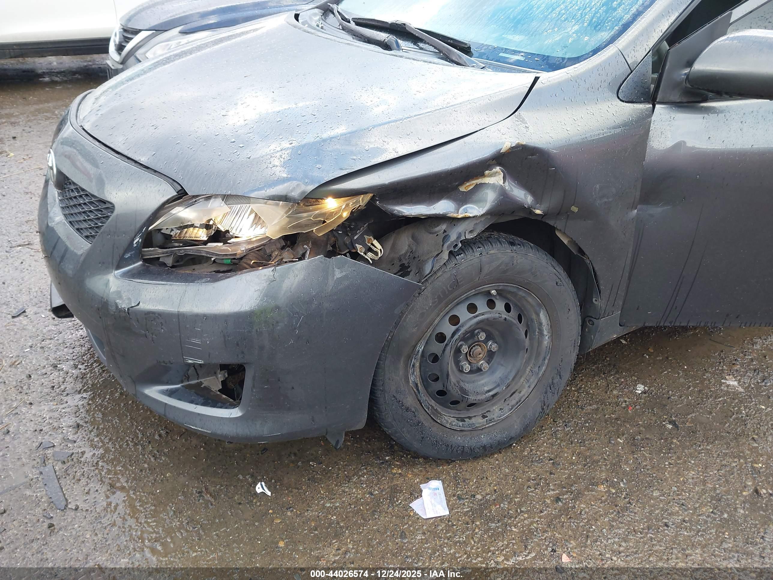 TOYOTA COROLLA image 6