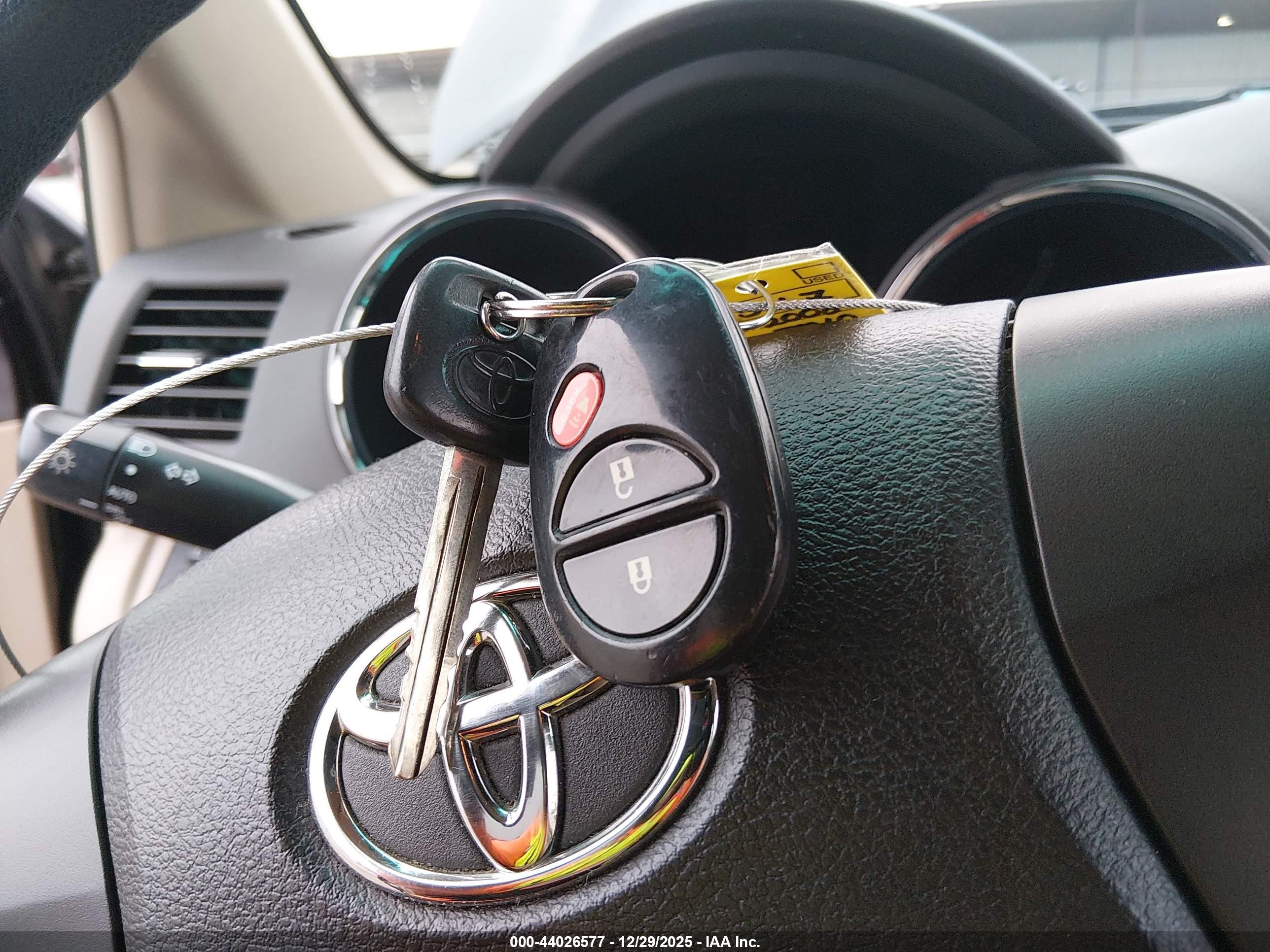 TOYOTA HIGHLANDER image 11