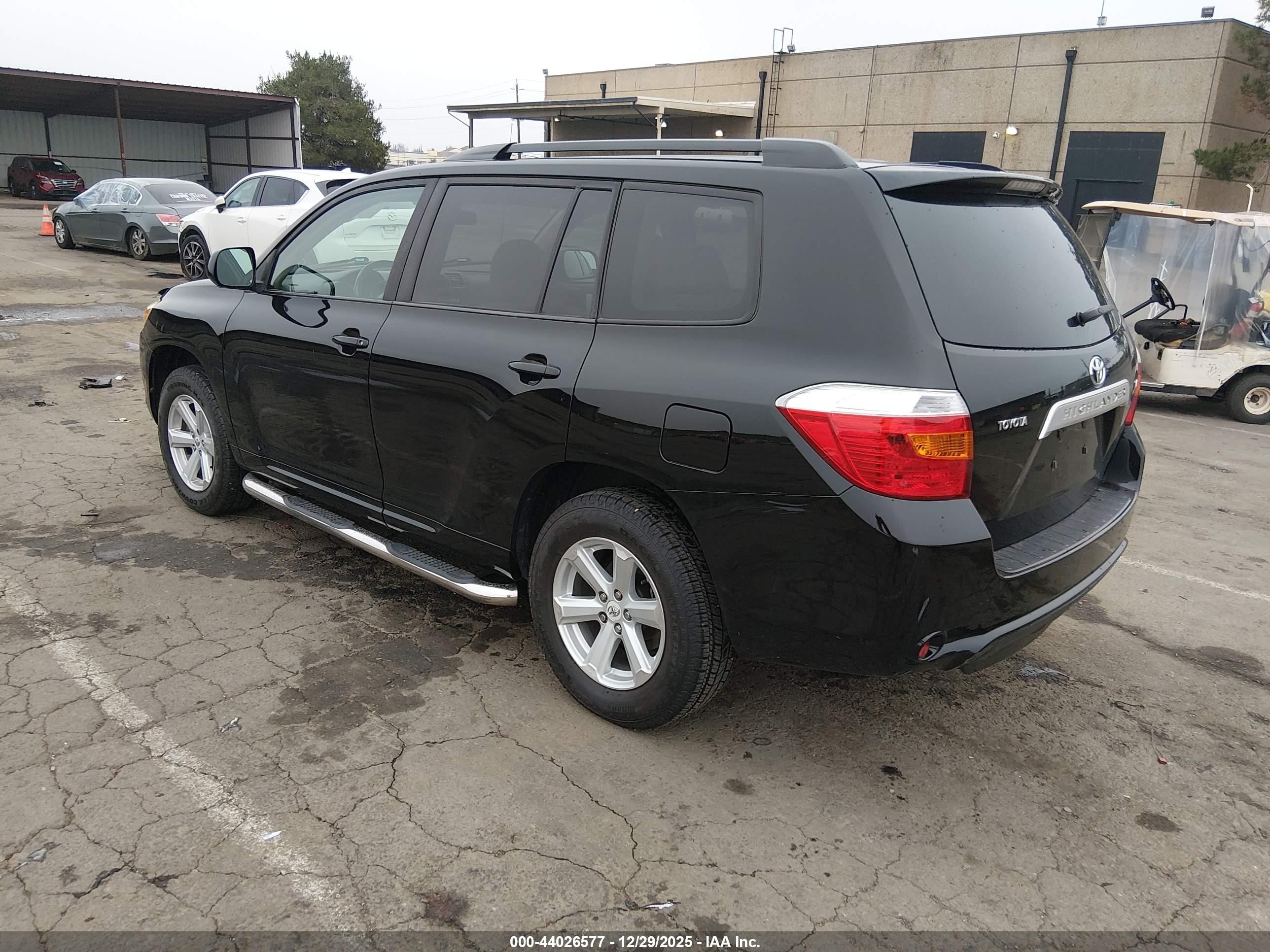 TOYOTA HIGHLANDER image 3