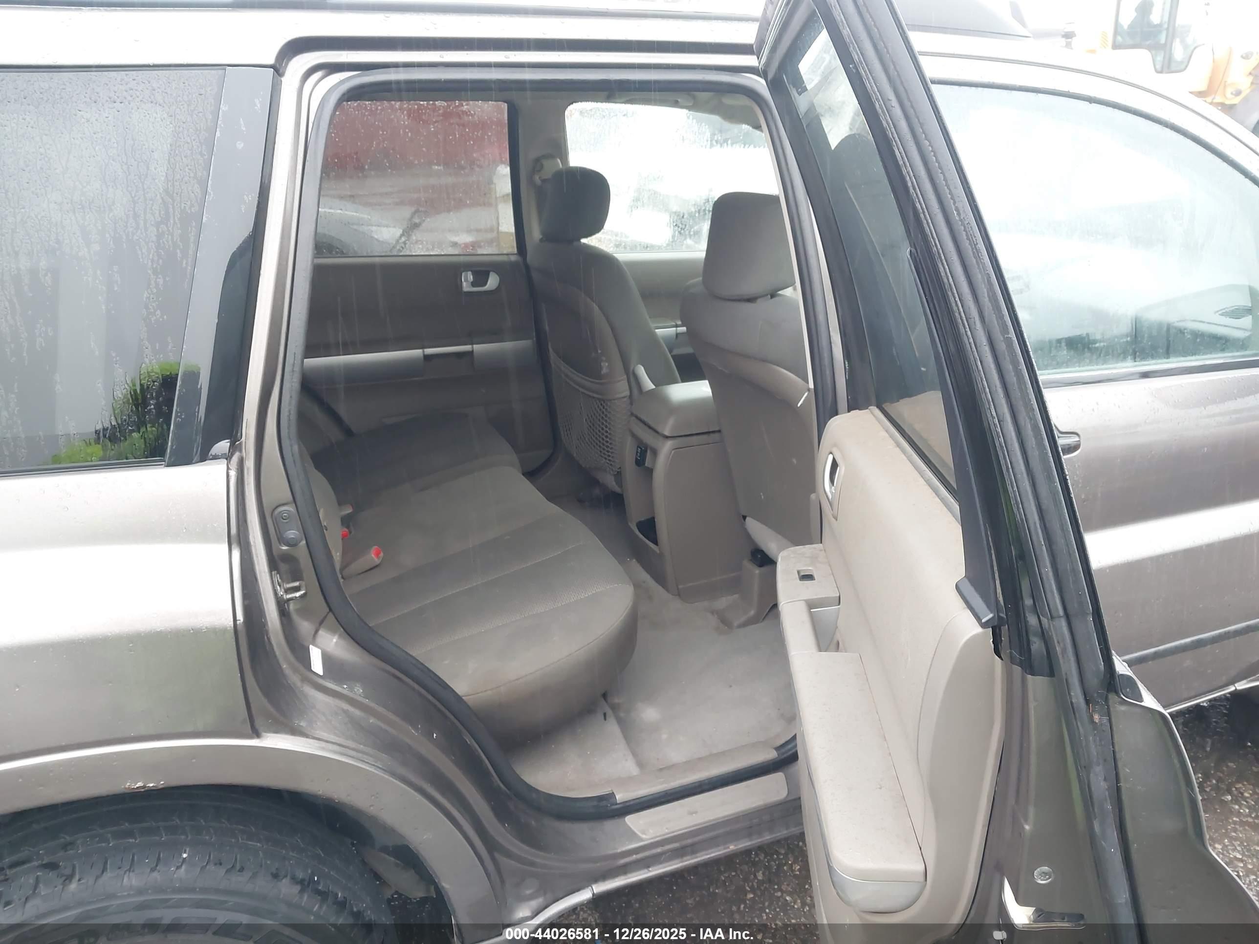 MITSUBISHI ENDEAVOR image 8