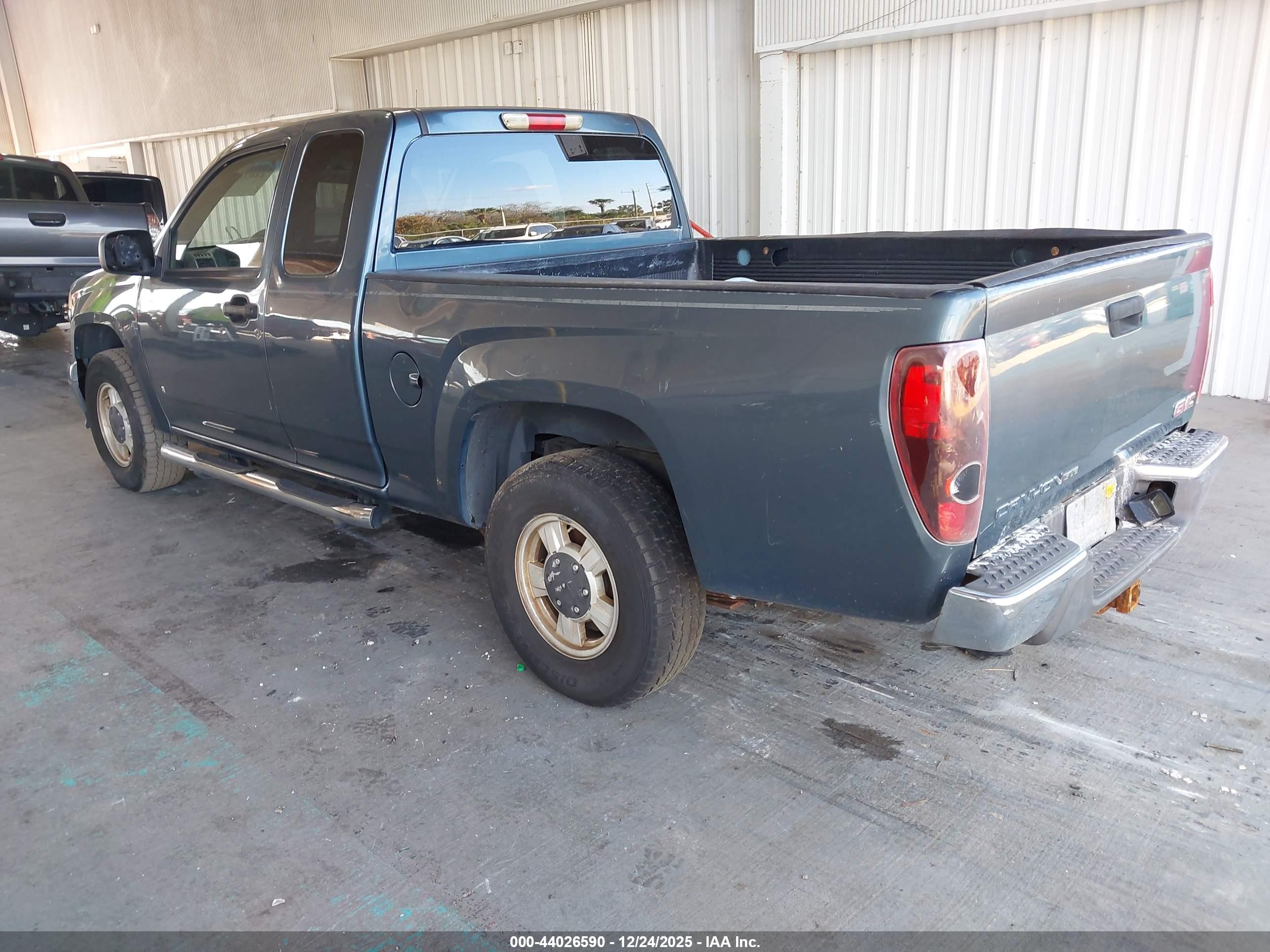 GMC CANYON image 3