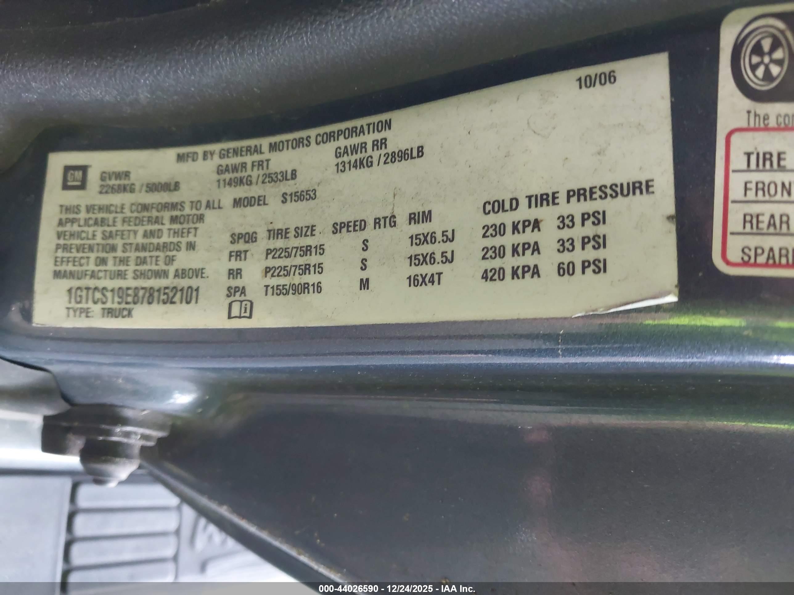 GMC CANYON image 9