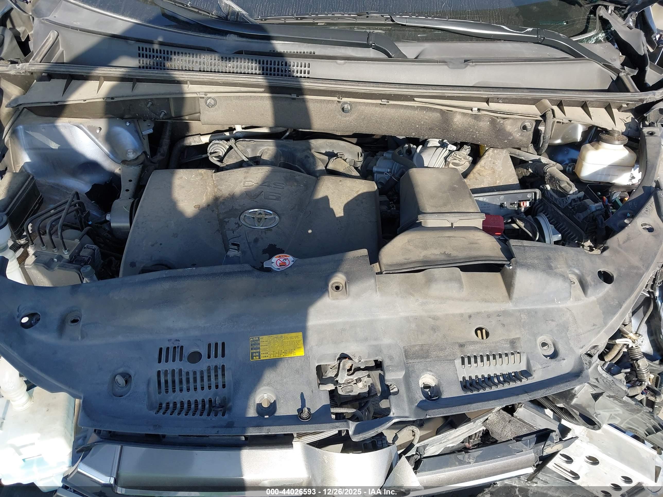 TOYOTA HIGHLANDER image 10