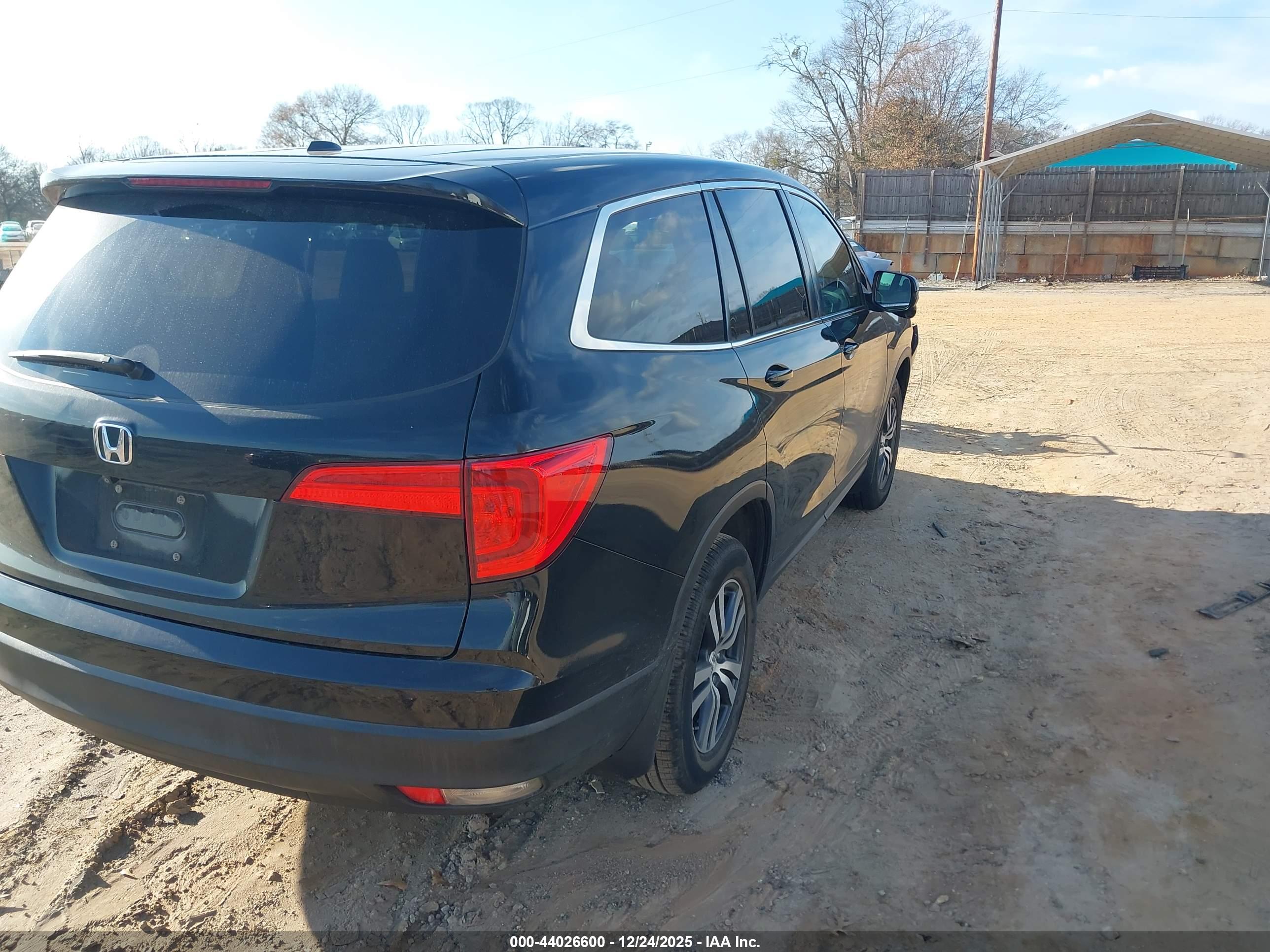 HONDA PILOT image 4